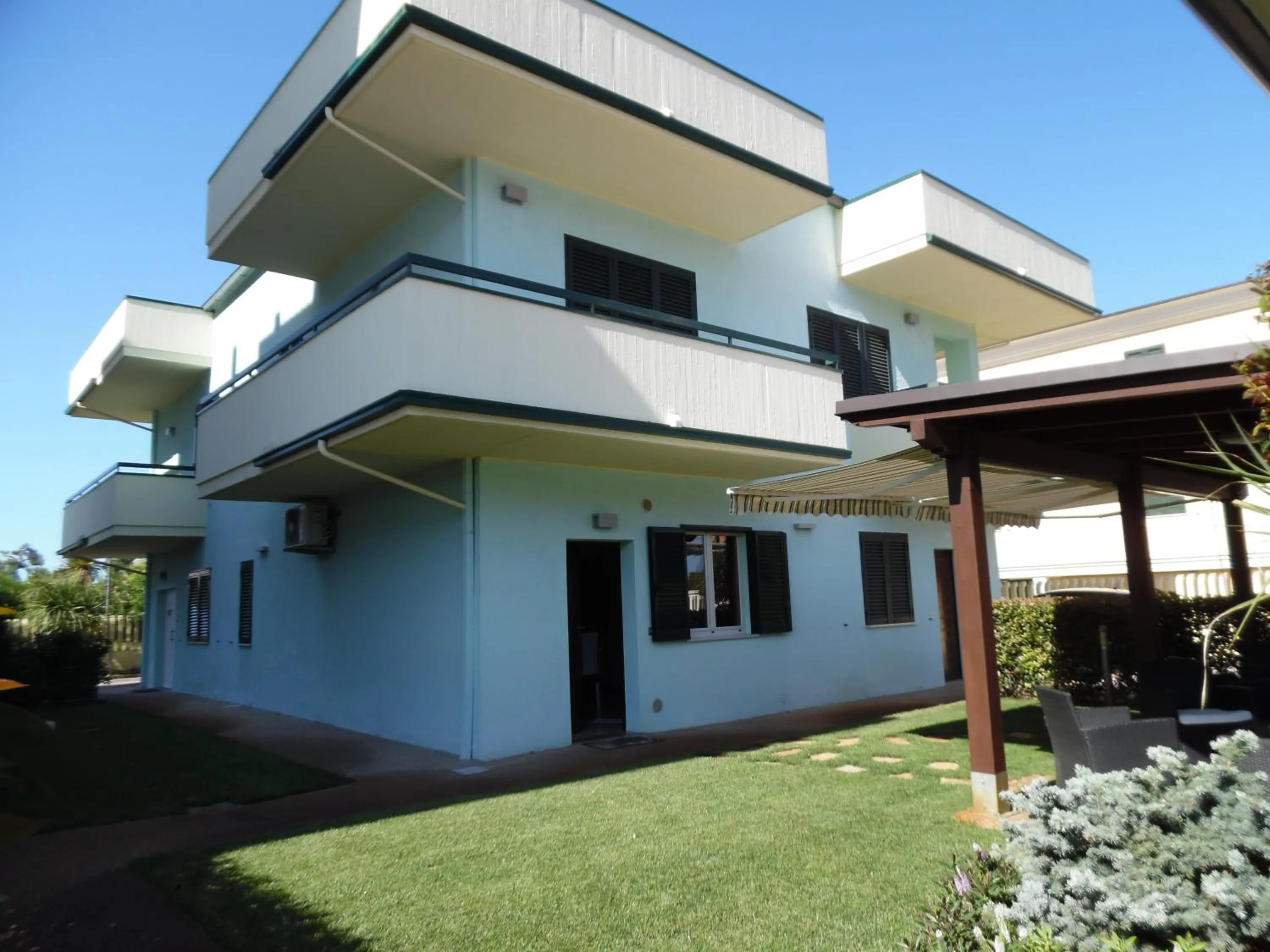 Facade/entrance in Acquamarina B&B