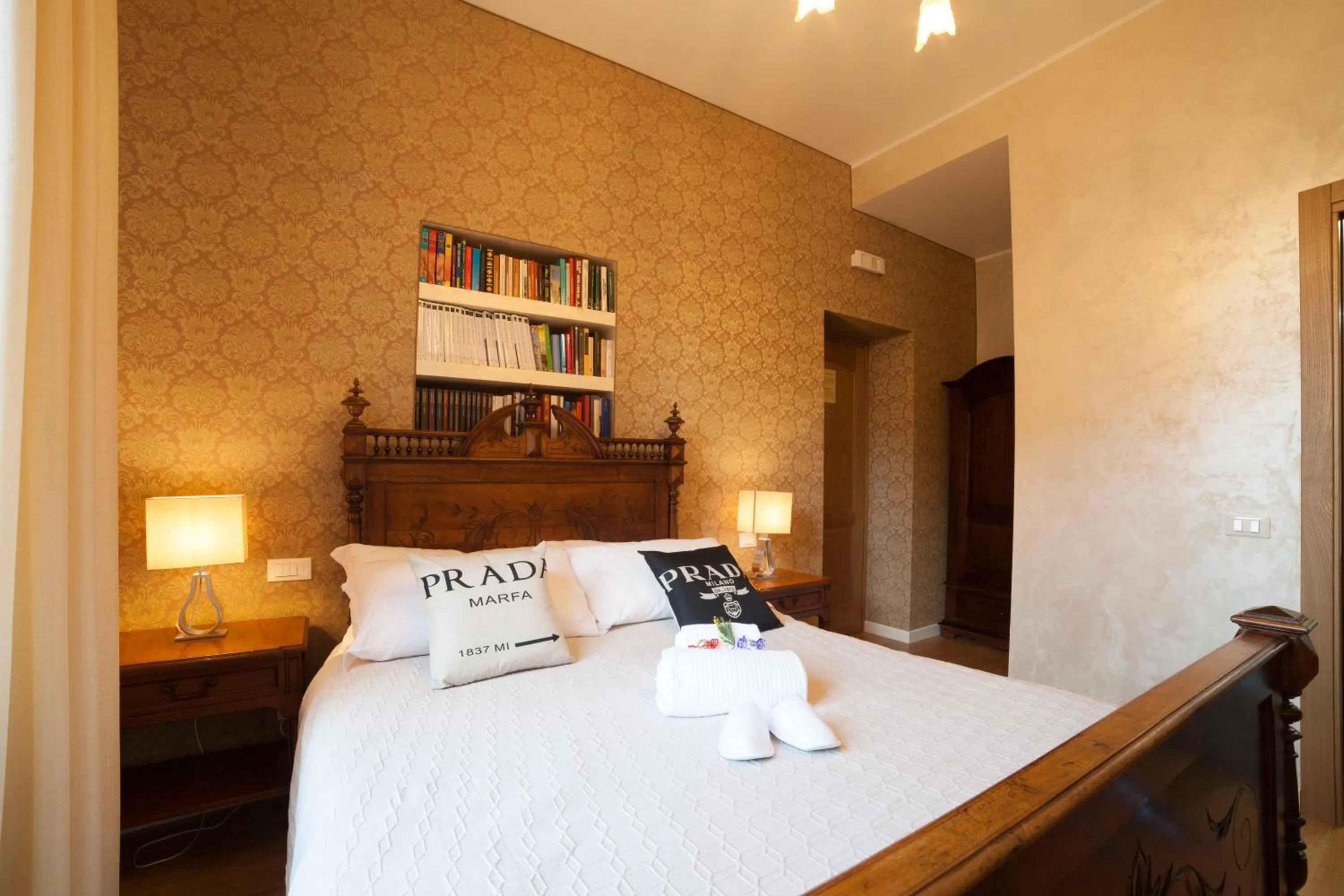 Bed in Regina Bed and Breakfast