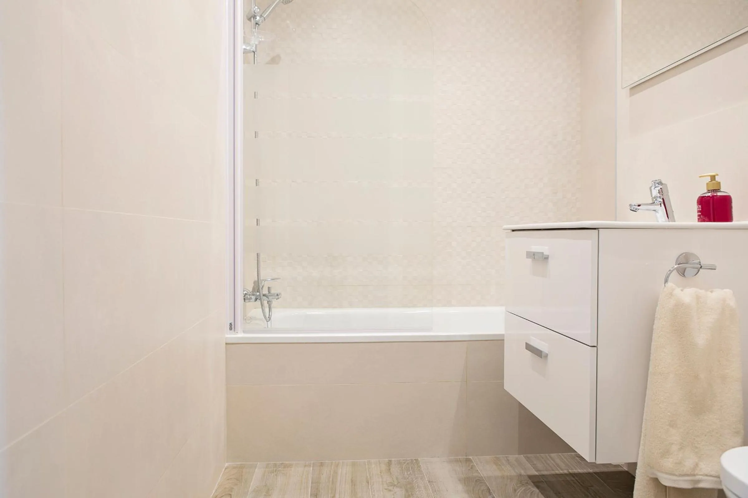 Bathroom in Hello Málaga Flat Victoria