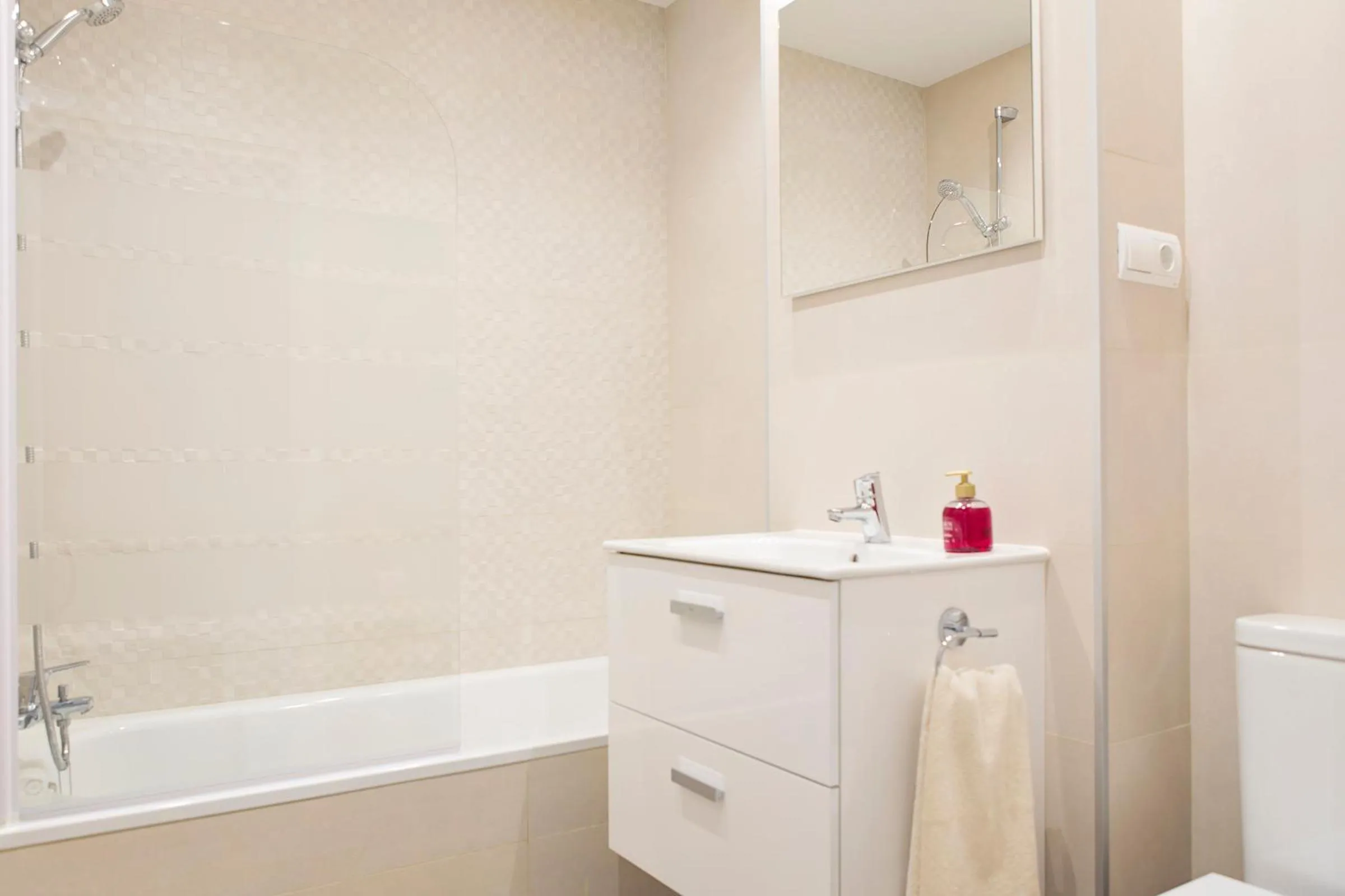 Bathroom in Hello Málaga Flat Victoria