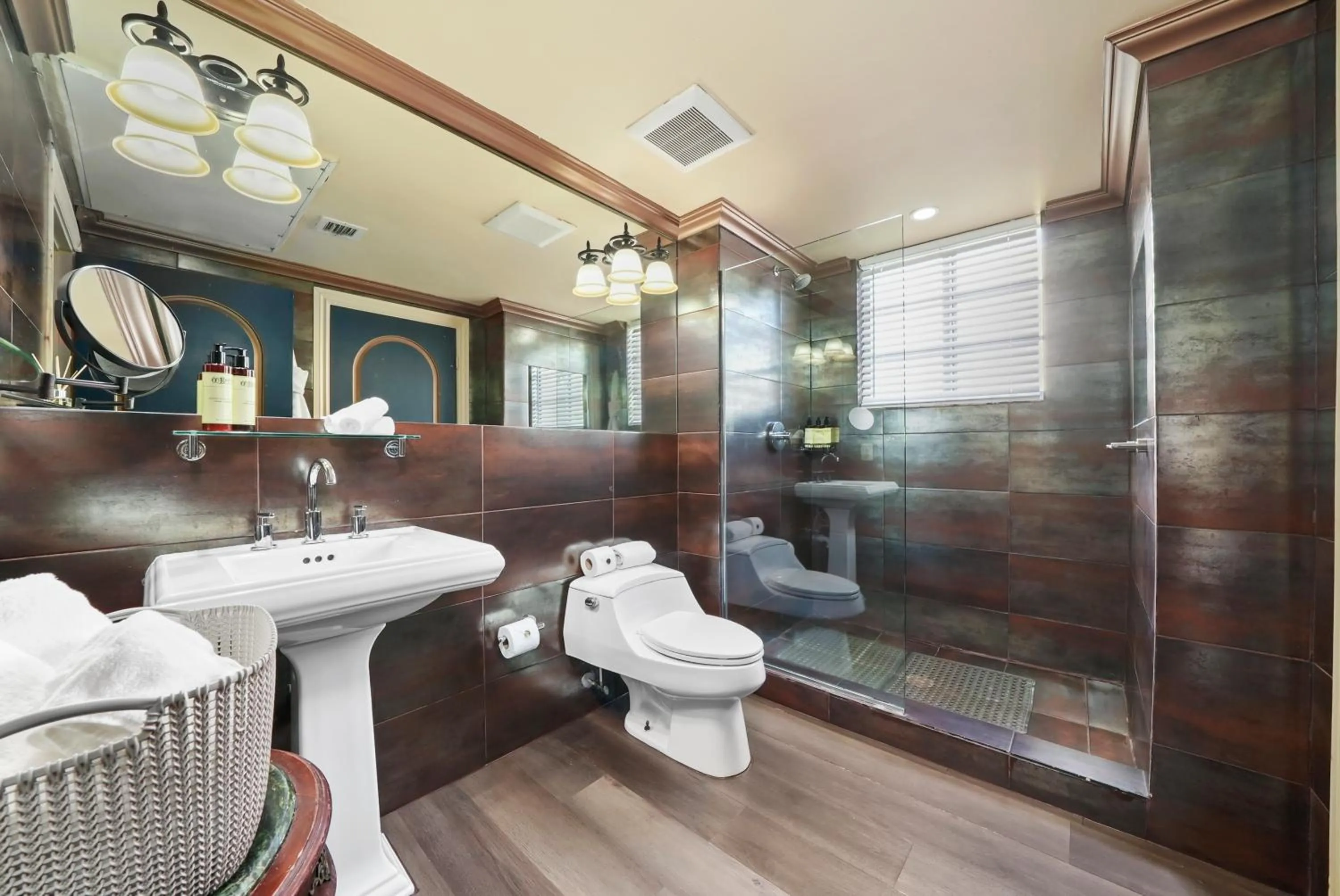 Shower in Riviera Suites