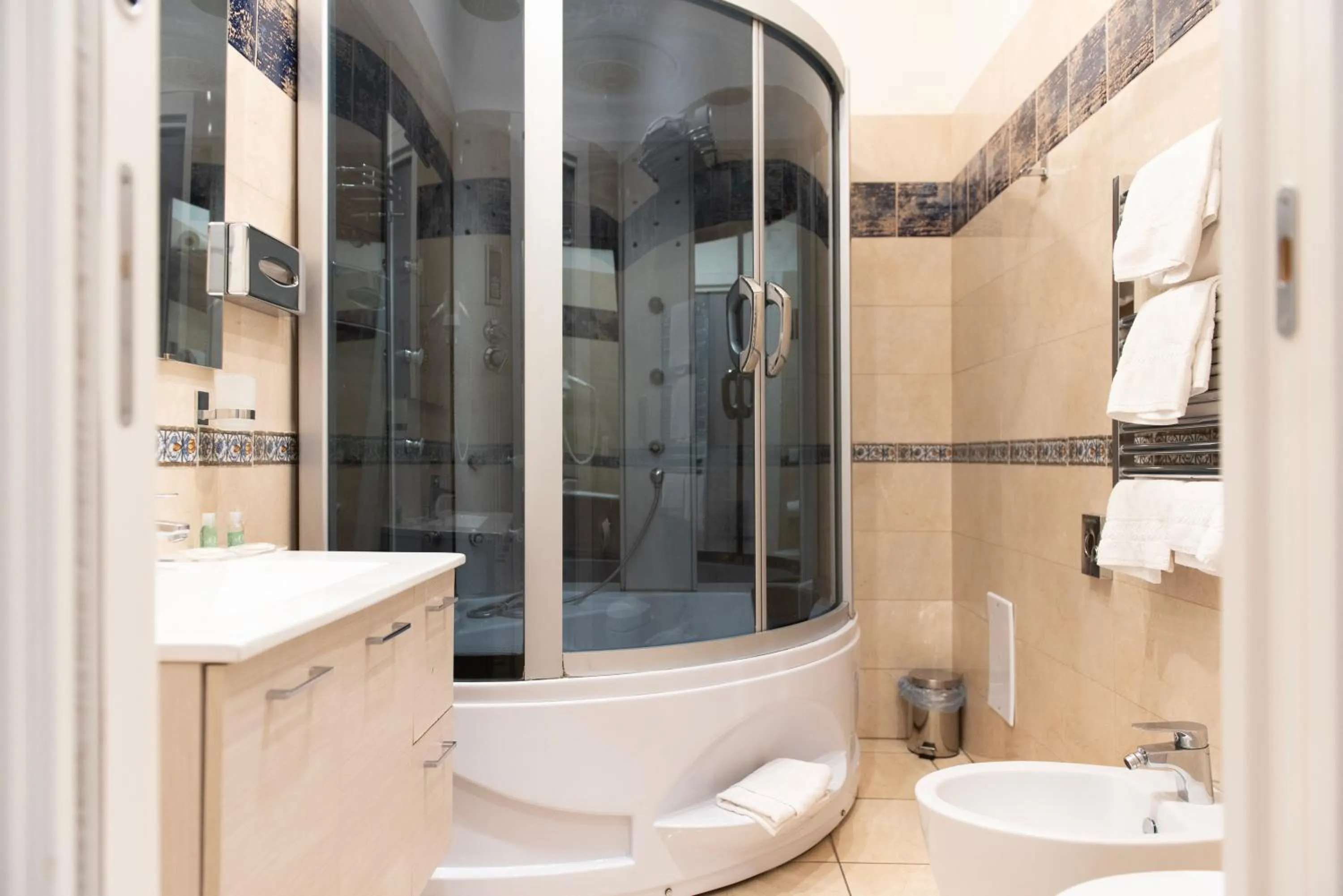 Toilet in Certosa Suite