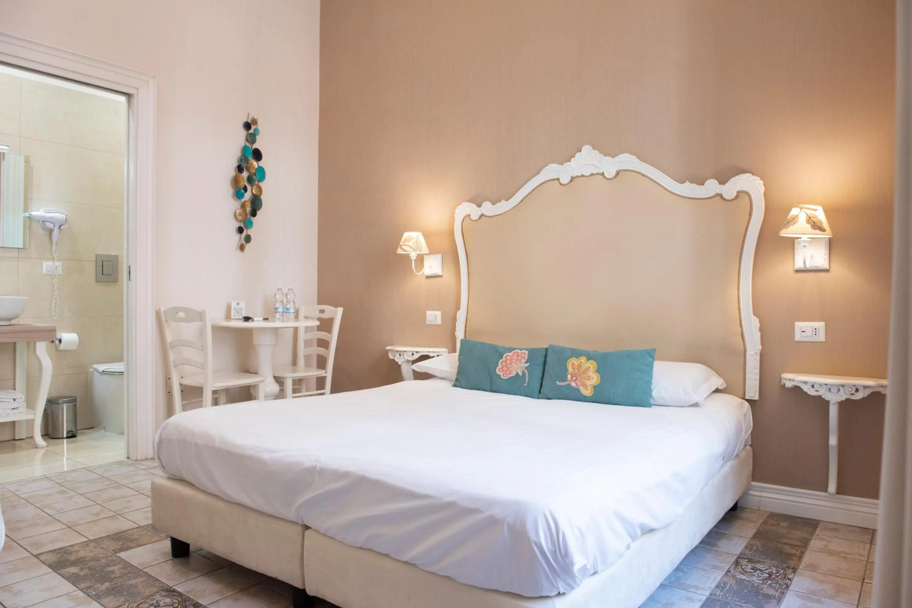 Photo of the whole room, Bed in Certosa Suite