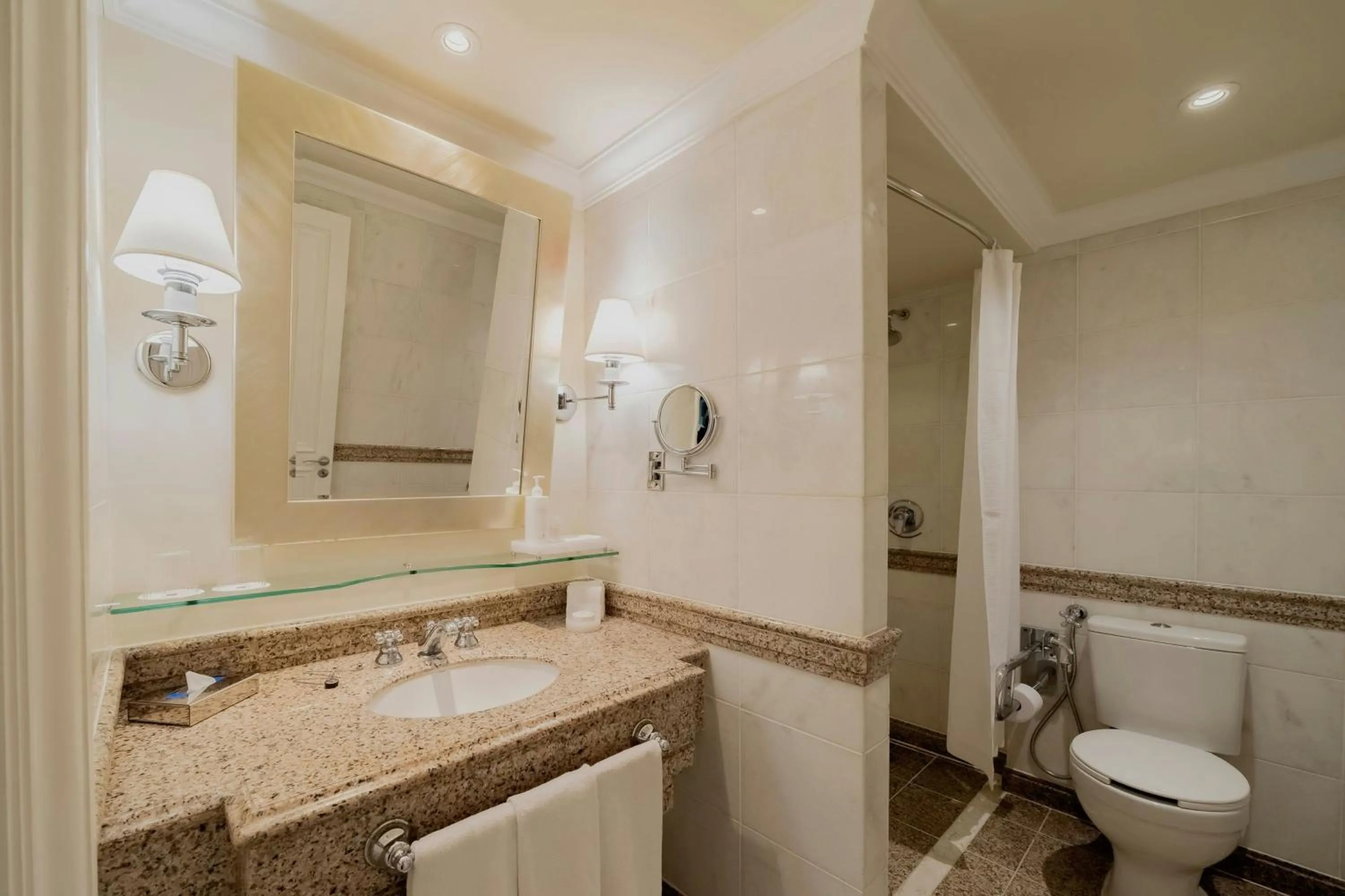 Photo of the whole room in JW Marriott Rio de Janeiro