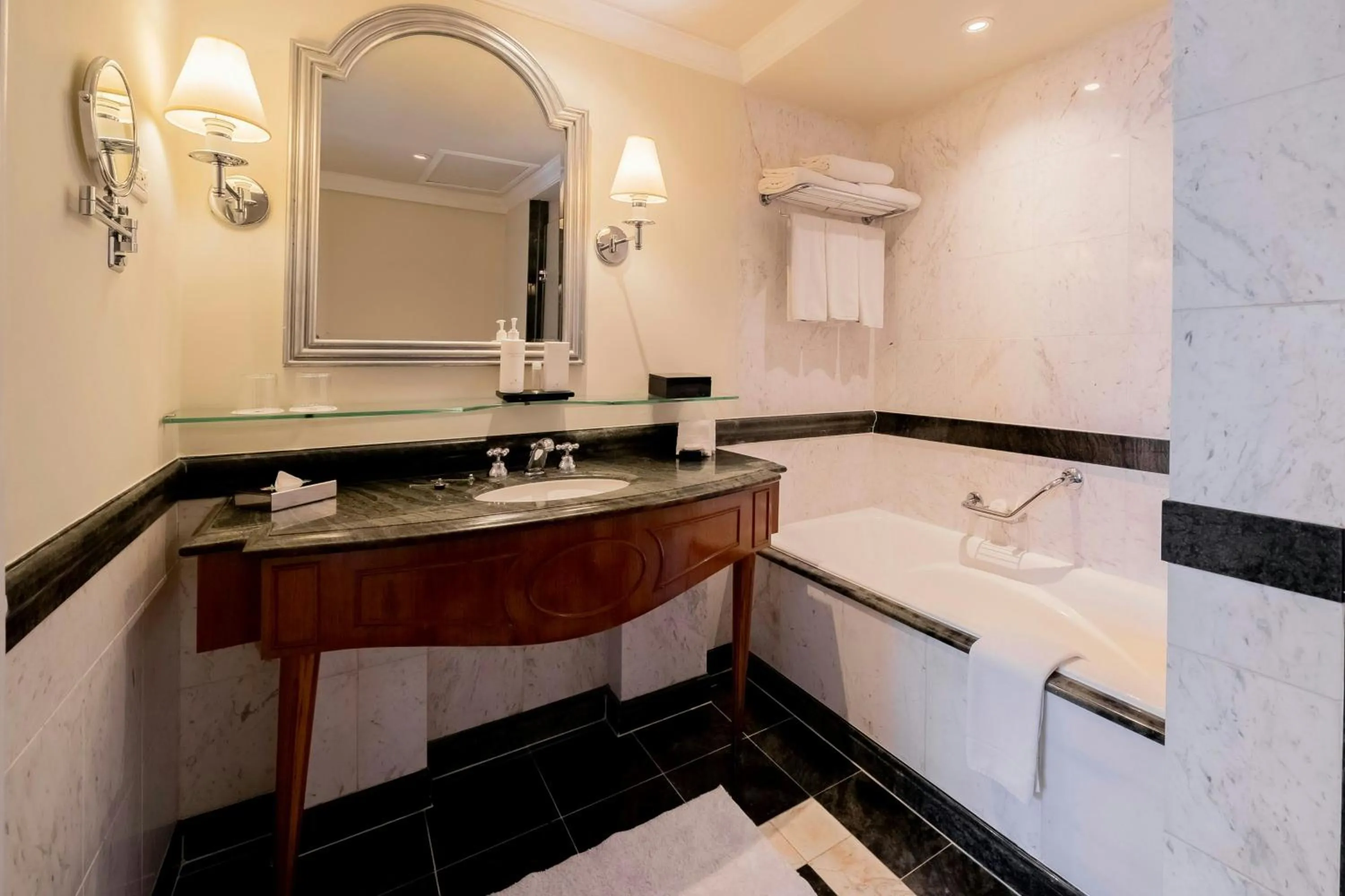 Photo of the whole room in JW Marriott Rio de Janeiro