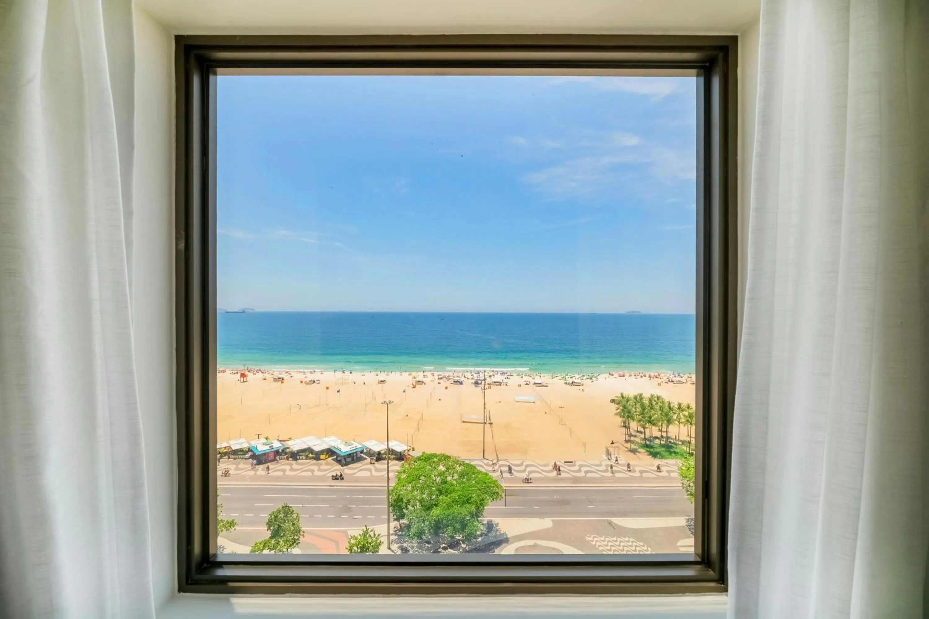 Photo of the whole room in JW Marriott Rio de Janeiro