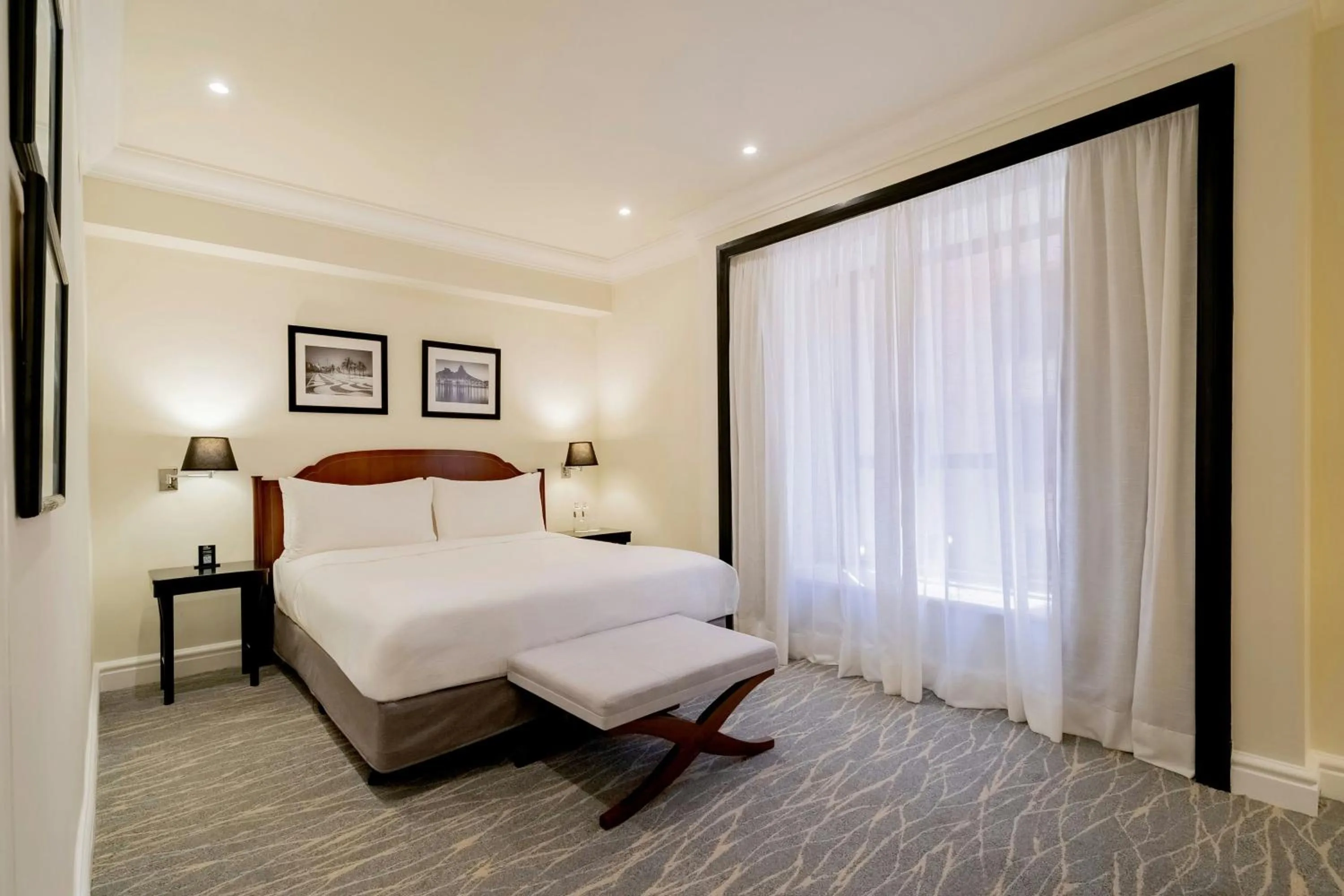 Photo of the whole room, Bed in JW Marriott Rio de Janeiro