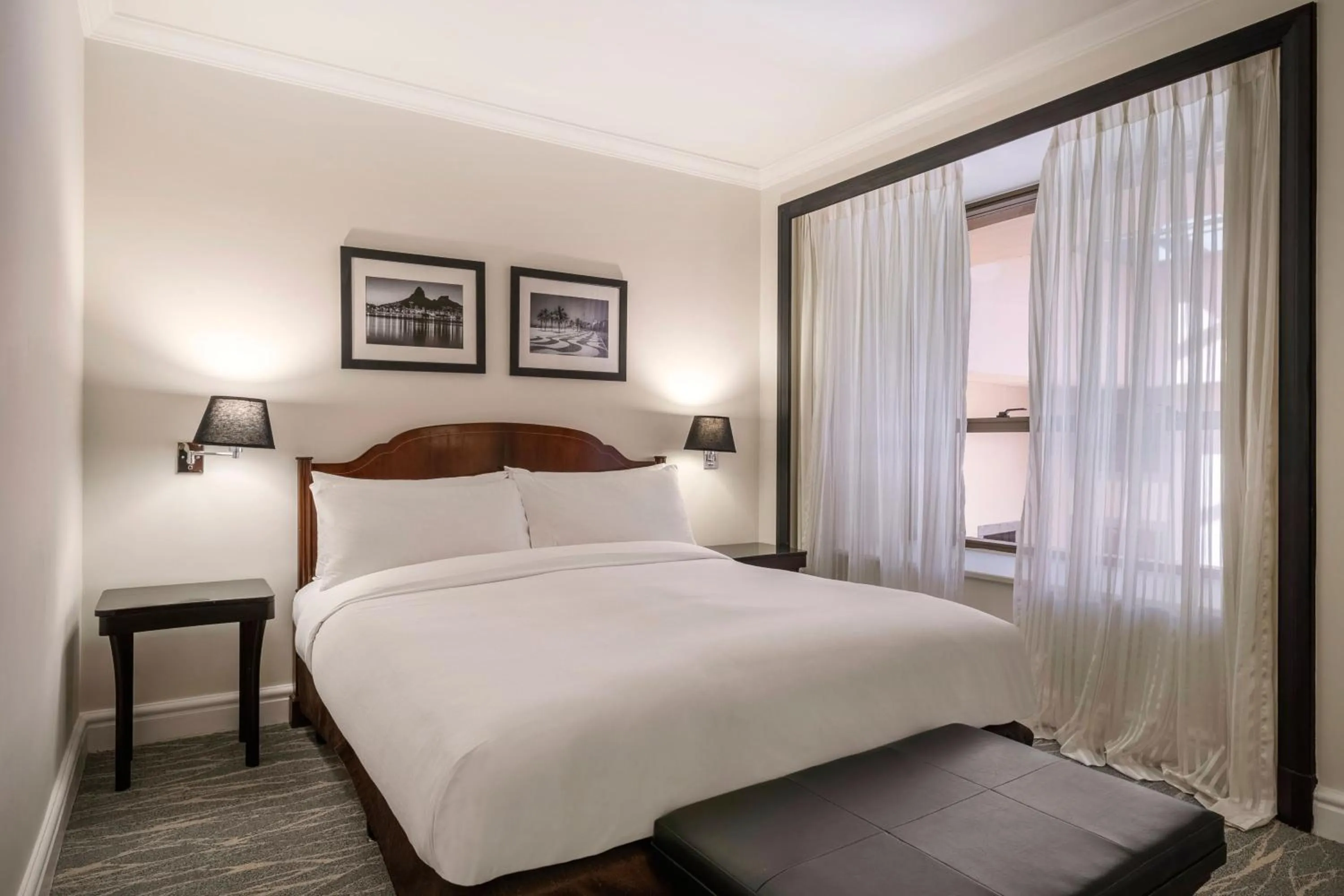 Photo of the whole room, Bed in JW Marriott Rio de Janeiro