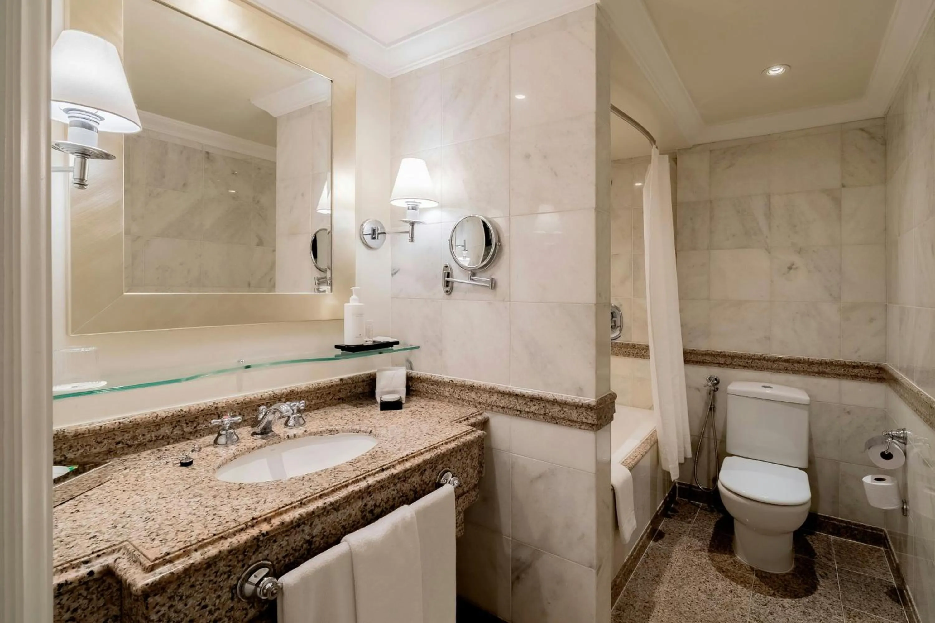 Photo of the whole room in JW Marriott Rio de Janeiro