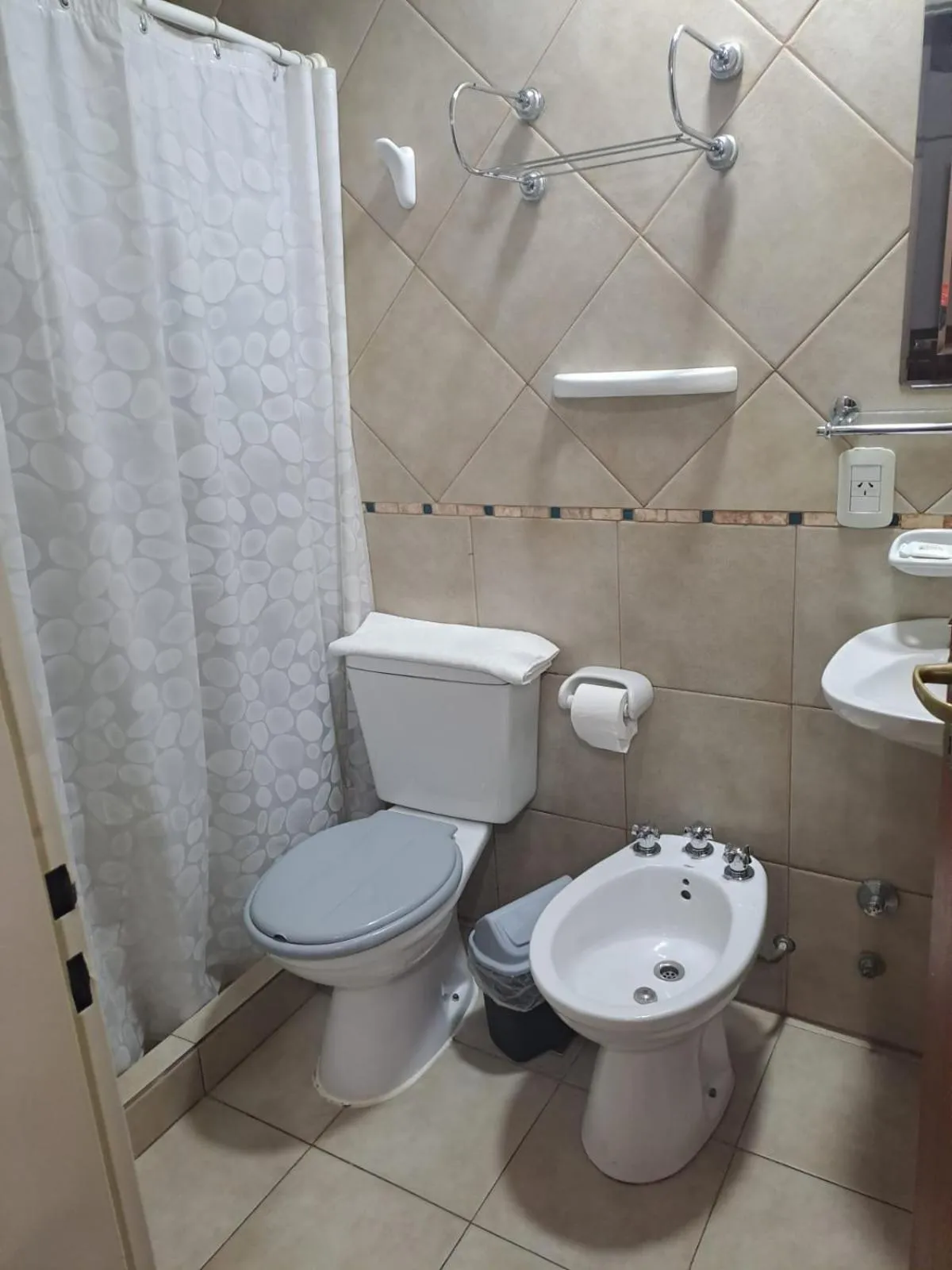 Shower in Hostería Austral