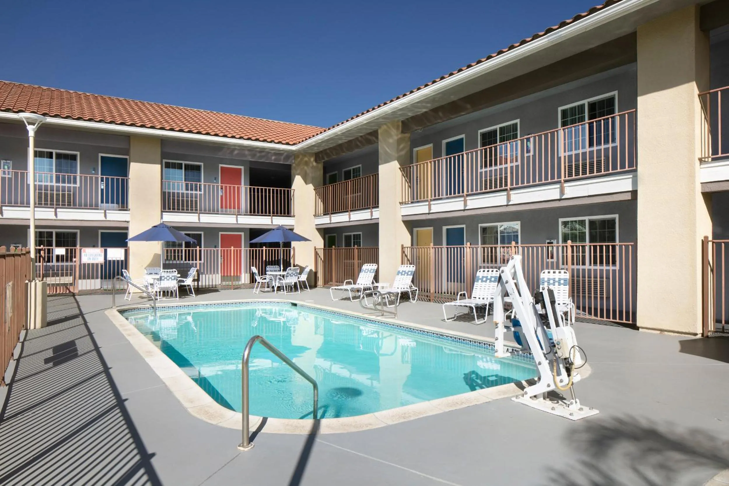 Swimming pool in Signature Temecula