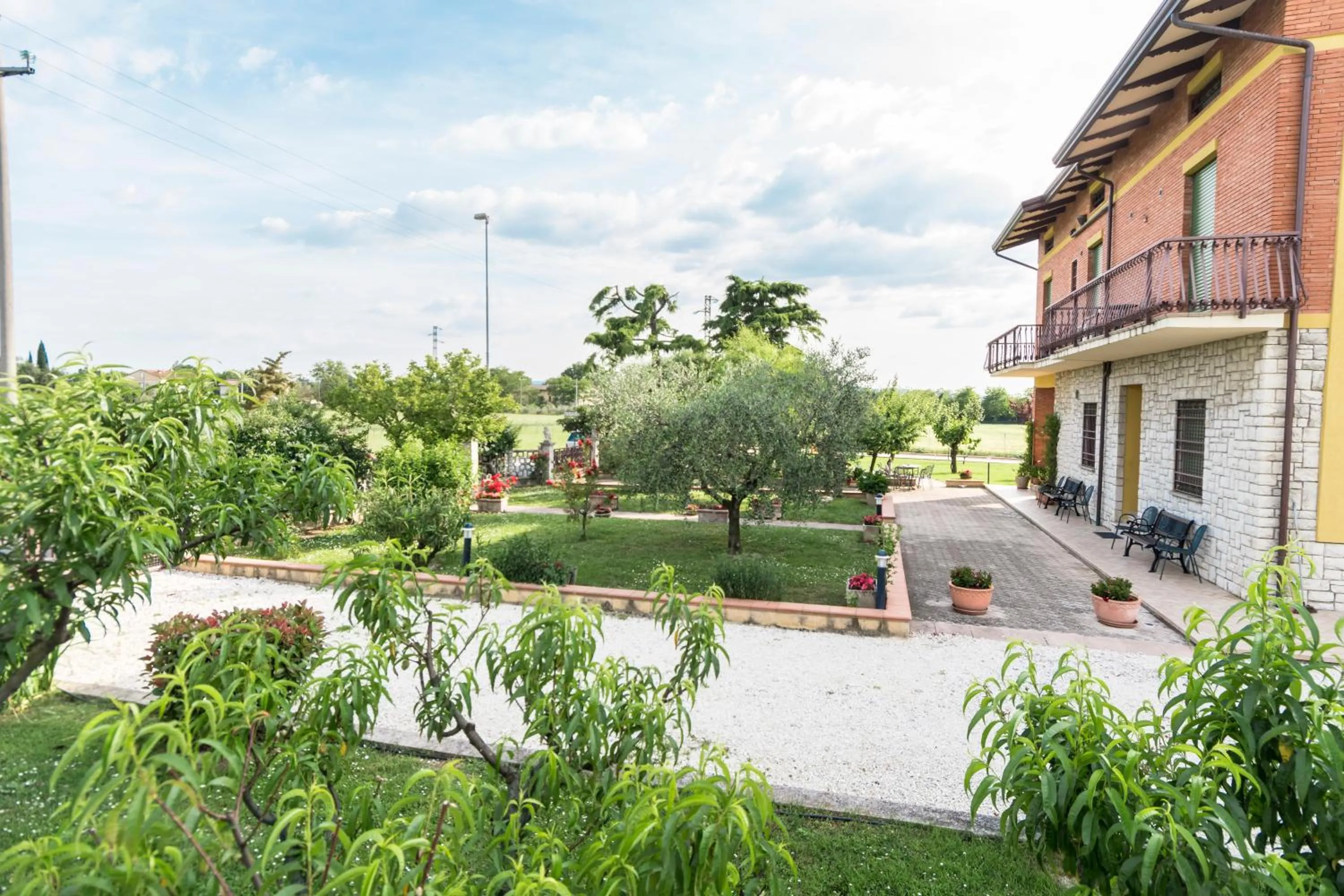 Facade/entrance in Camere Mariella