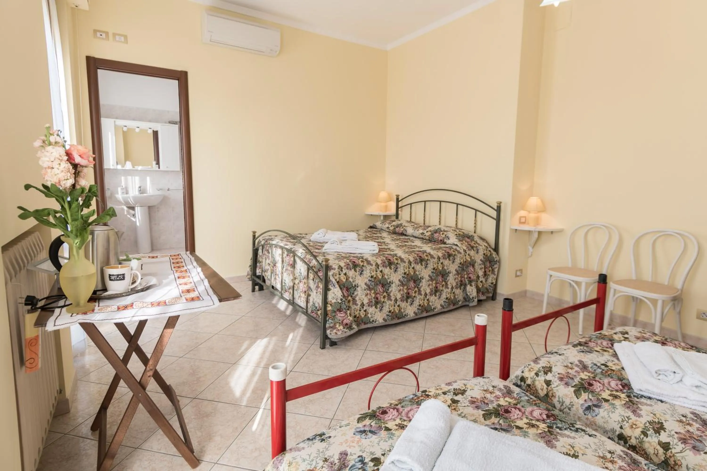 Bathroom, Bed in Camere Mariella