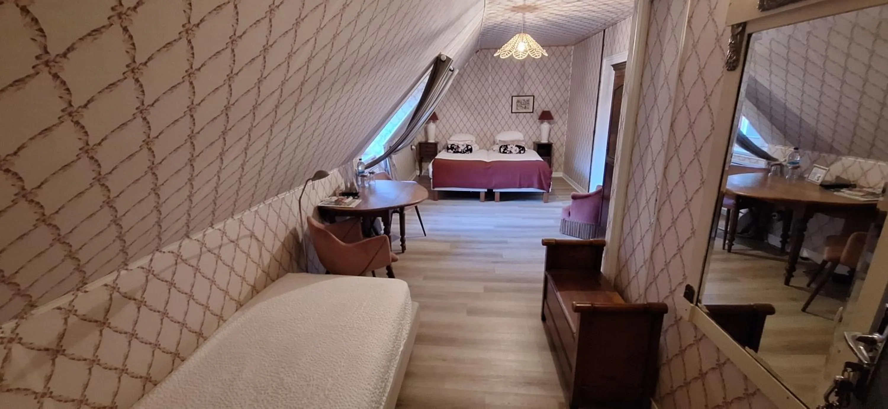 Bed in Hôtel Kastell Dinec'h