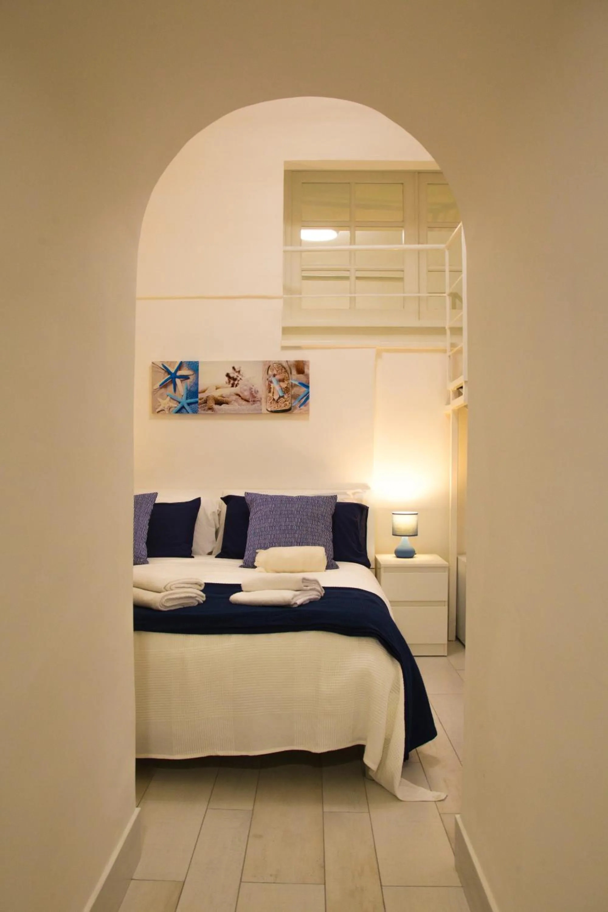 Bed in Capri Blue