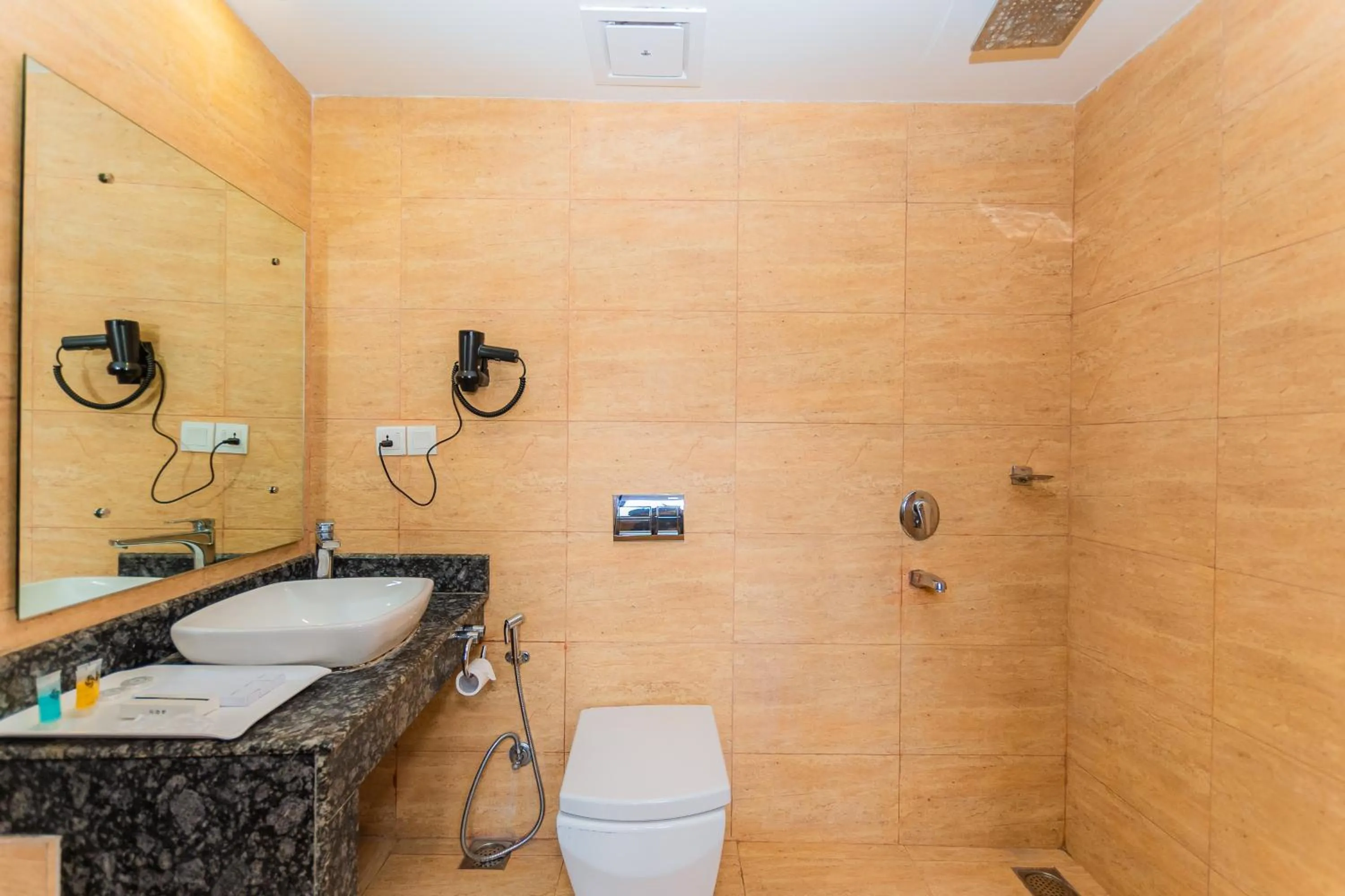 Bathroom in Pokhara Batika