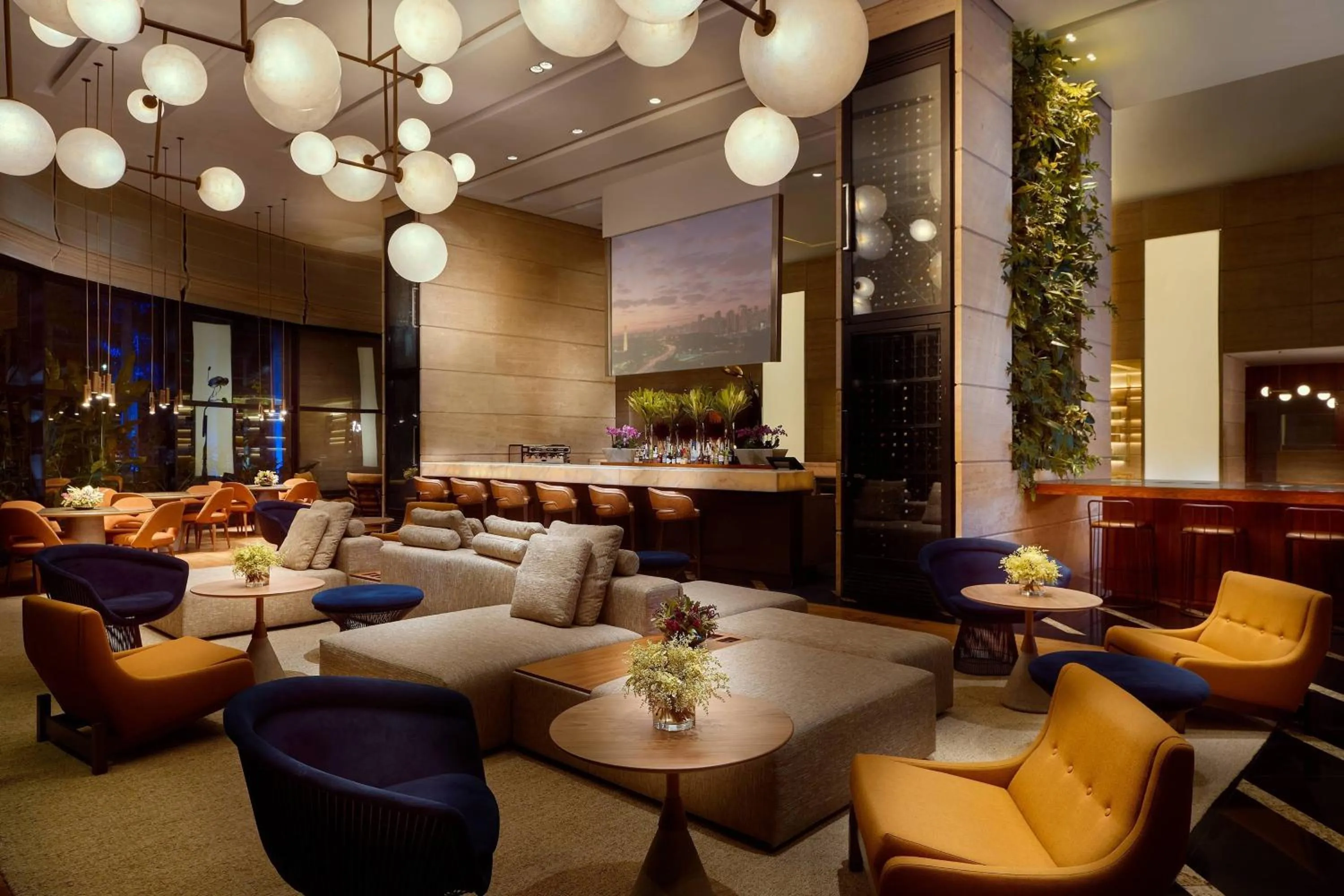 Lounge or bar in Renaissance São Paulo Hotel