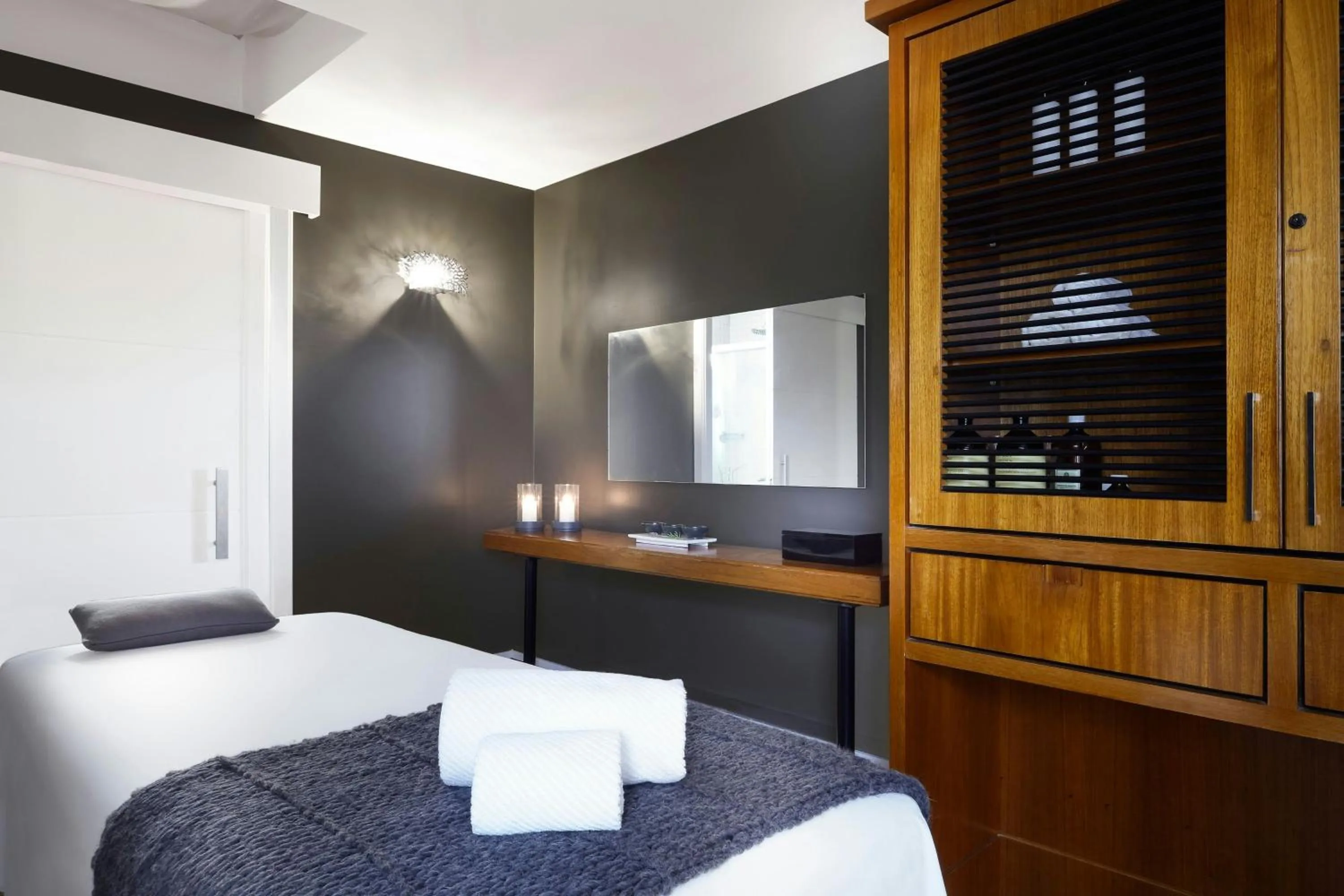 Spa and wellness centre/facilities, Bed in Renaissance São Paulo Hotel