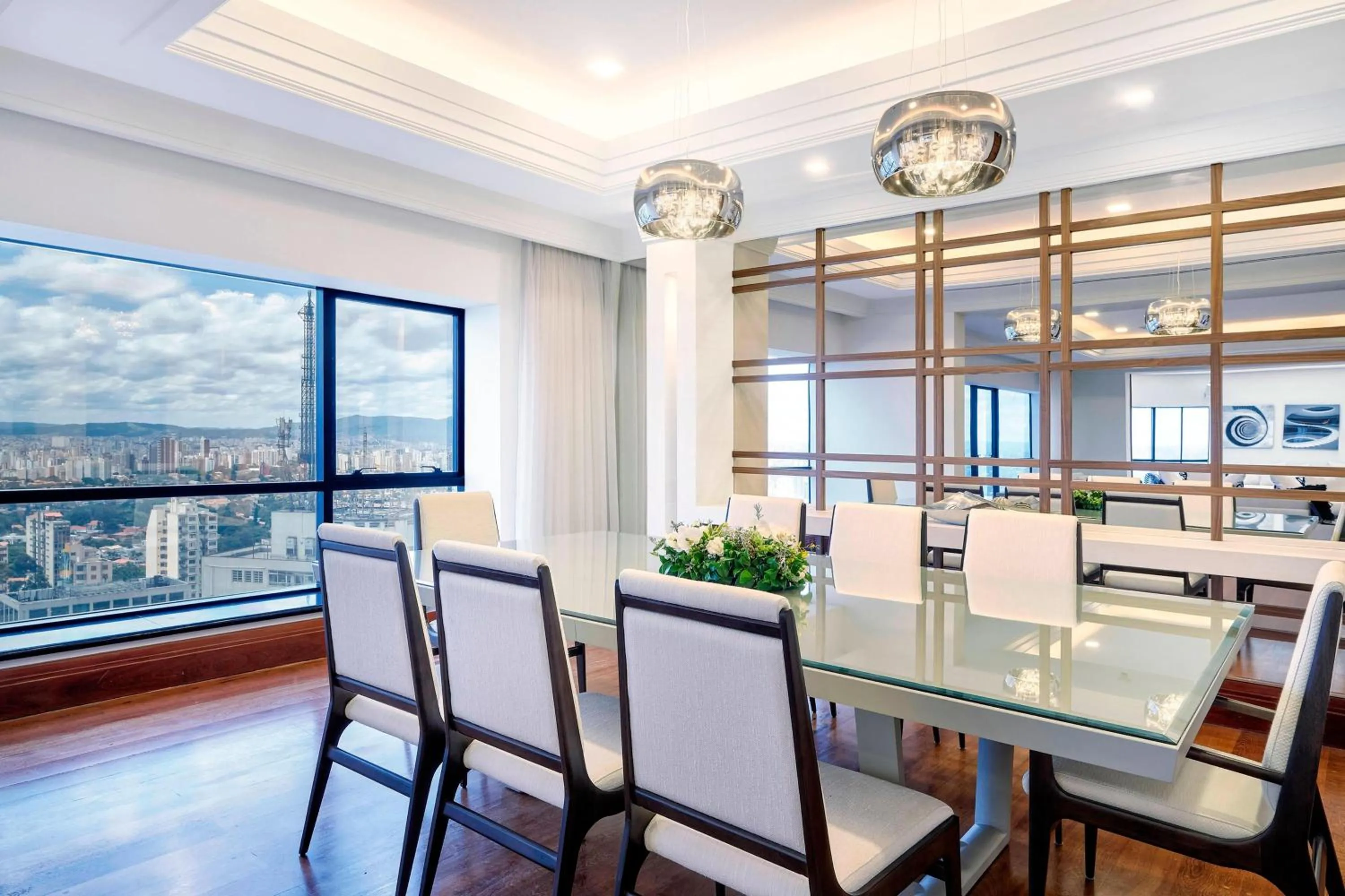 Bedroom in Renaissance São Paulo Hotel