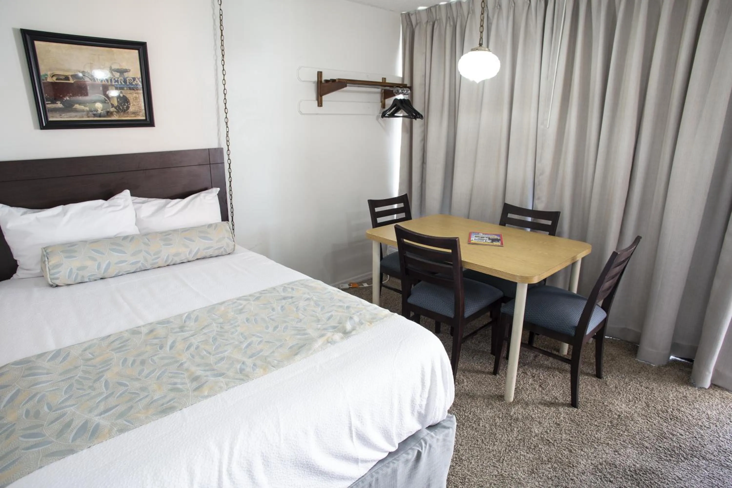 Bed in Florentine Family Motel