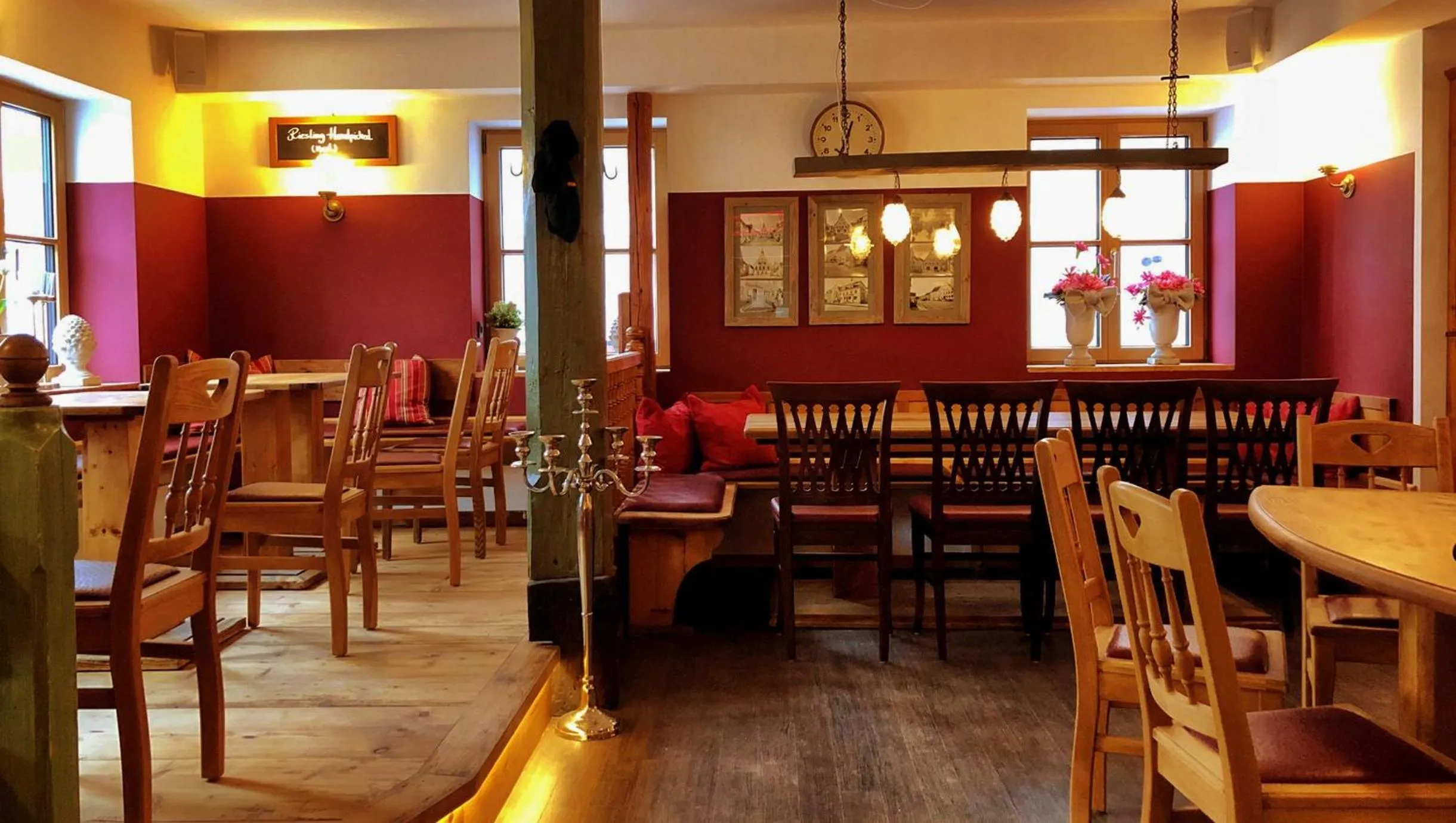 Restaurant/places to eat in Stadthotel Kachelofen