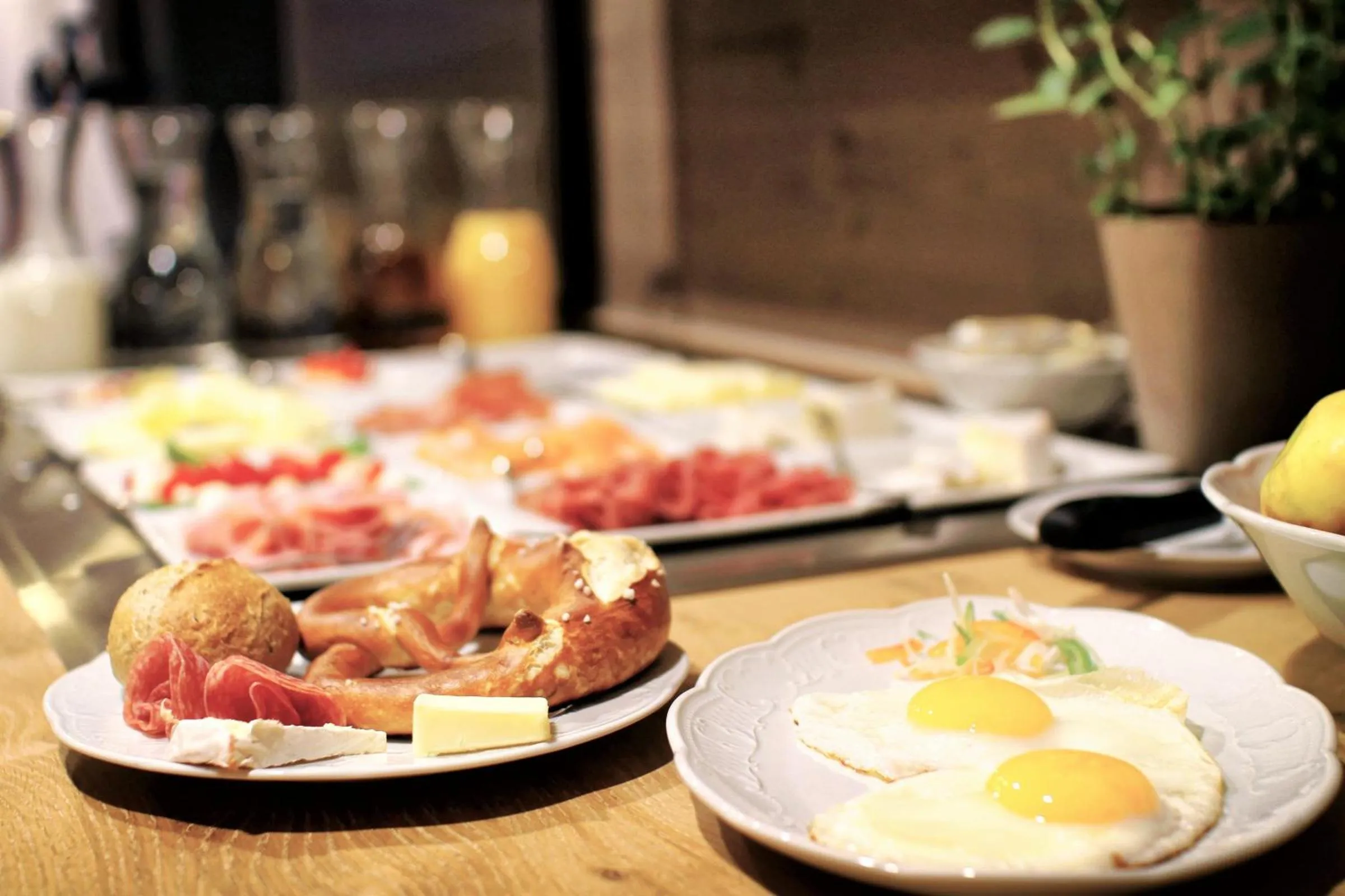 Buffet breakfast in Stadthotel Kachelofen