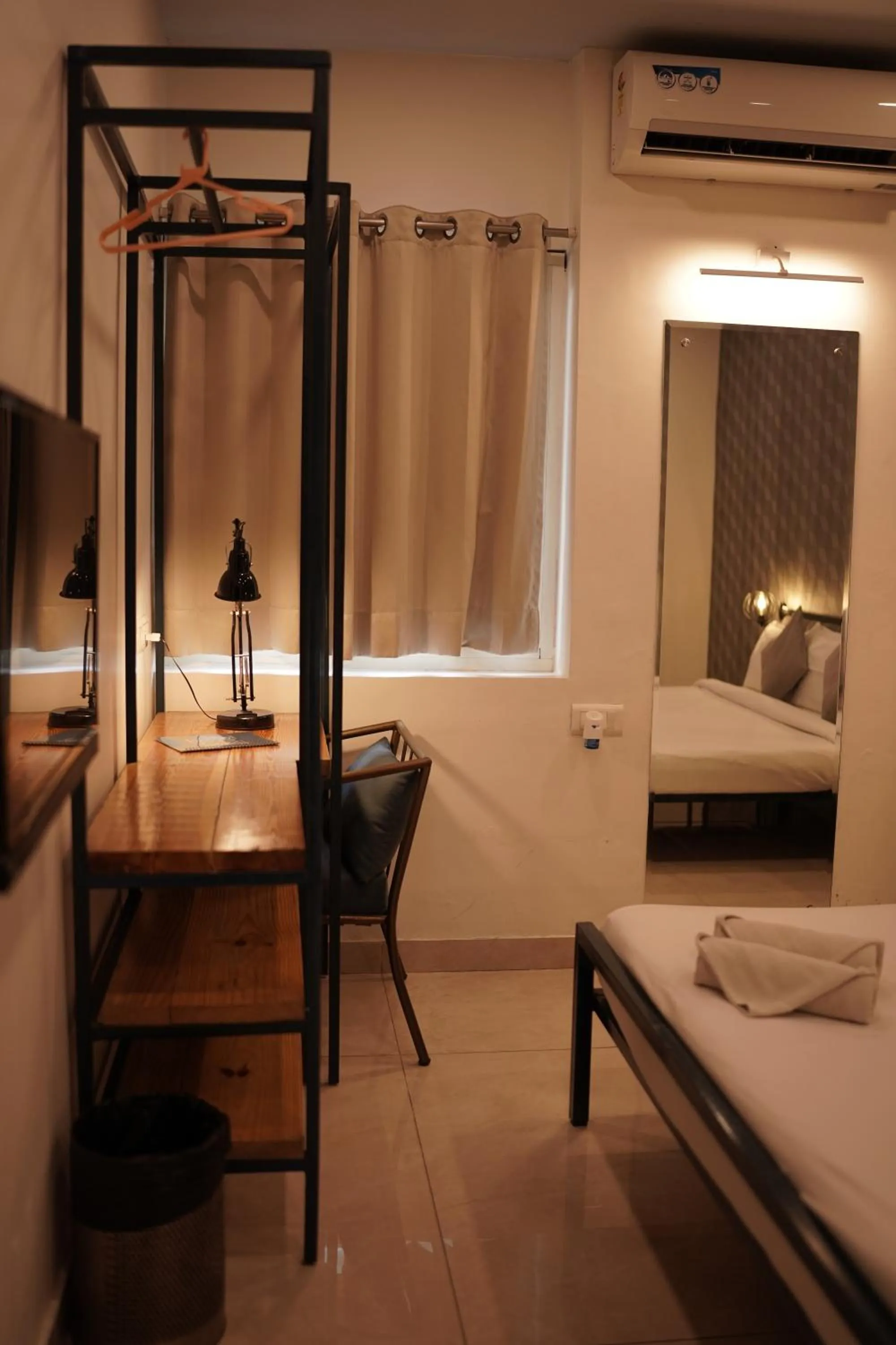 Bedroom, Bed in Blue Beds Hostel