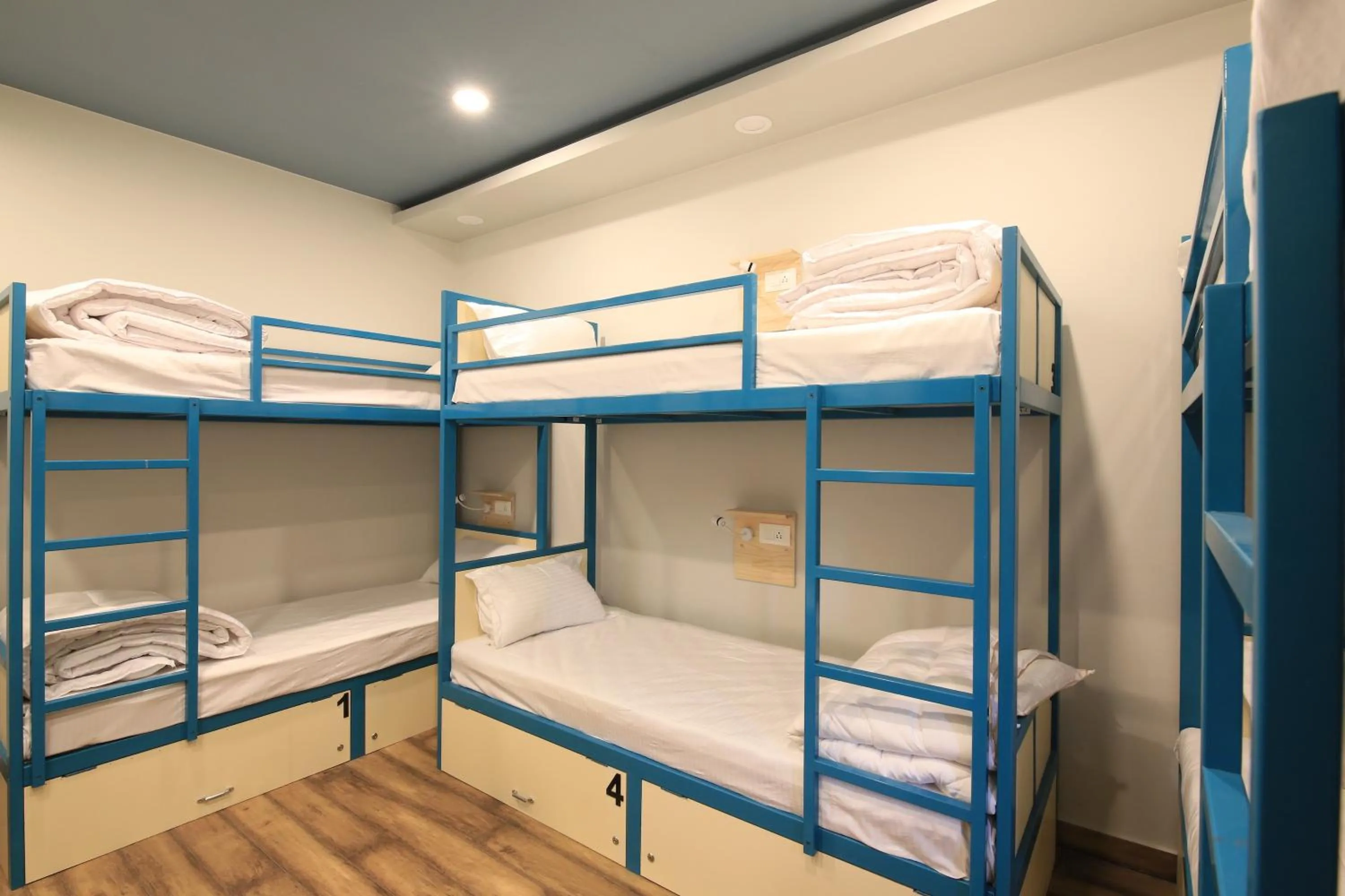 Bedroom, Bed in Blue Beds Hostel