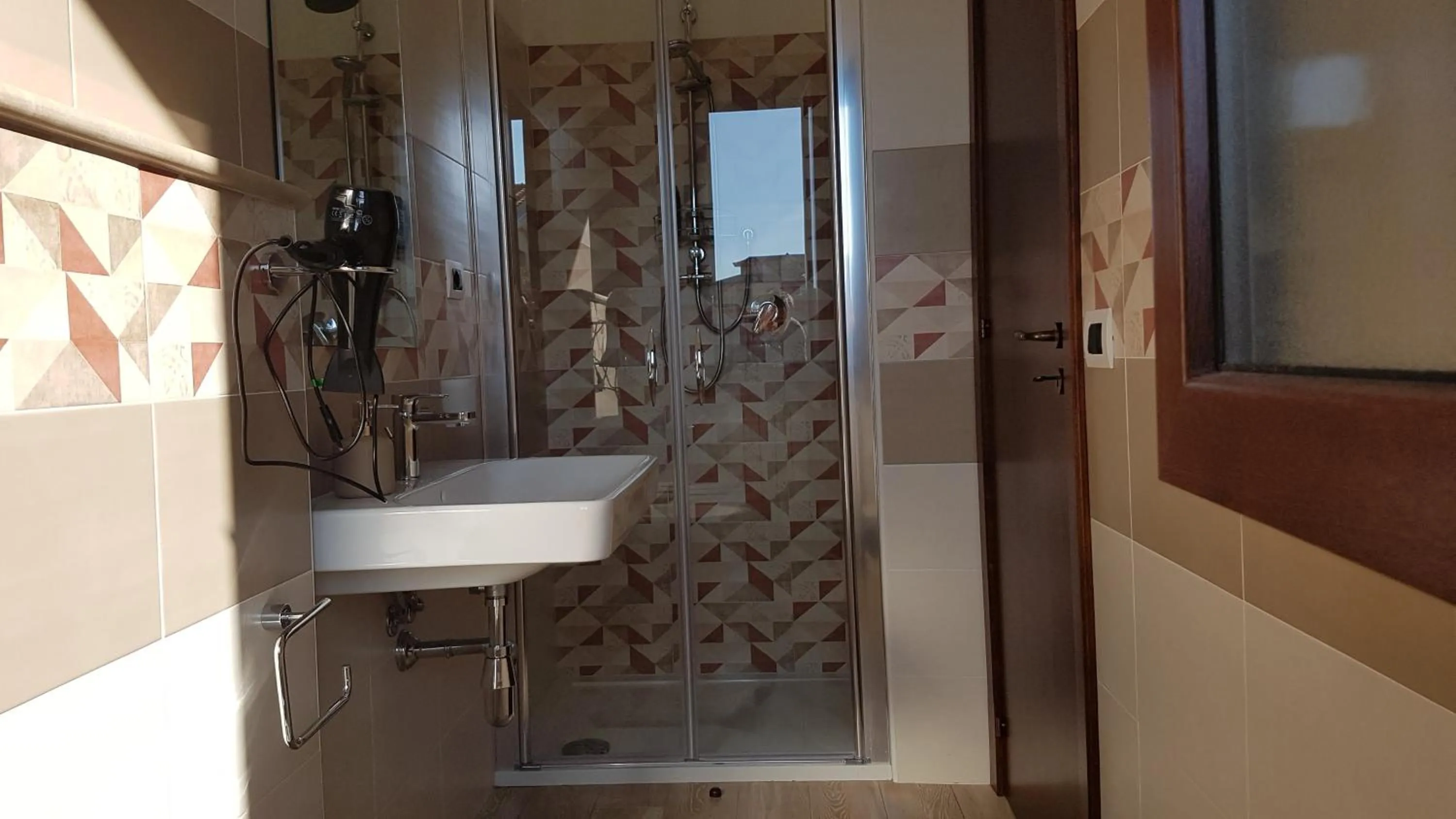 Shower in B&B Villa Eleonora Tropea