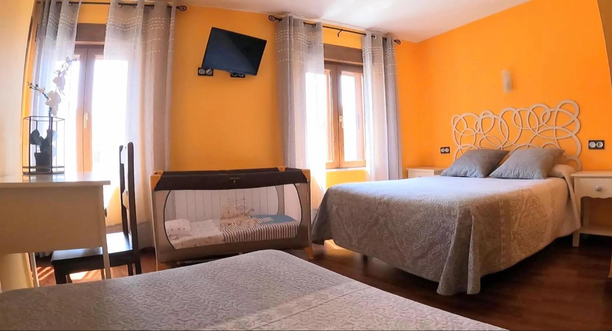 Bed in Hostal plaza mayor carrión de los condes