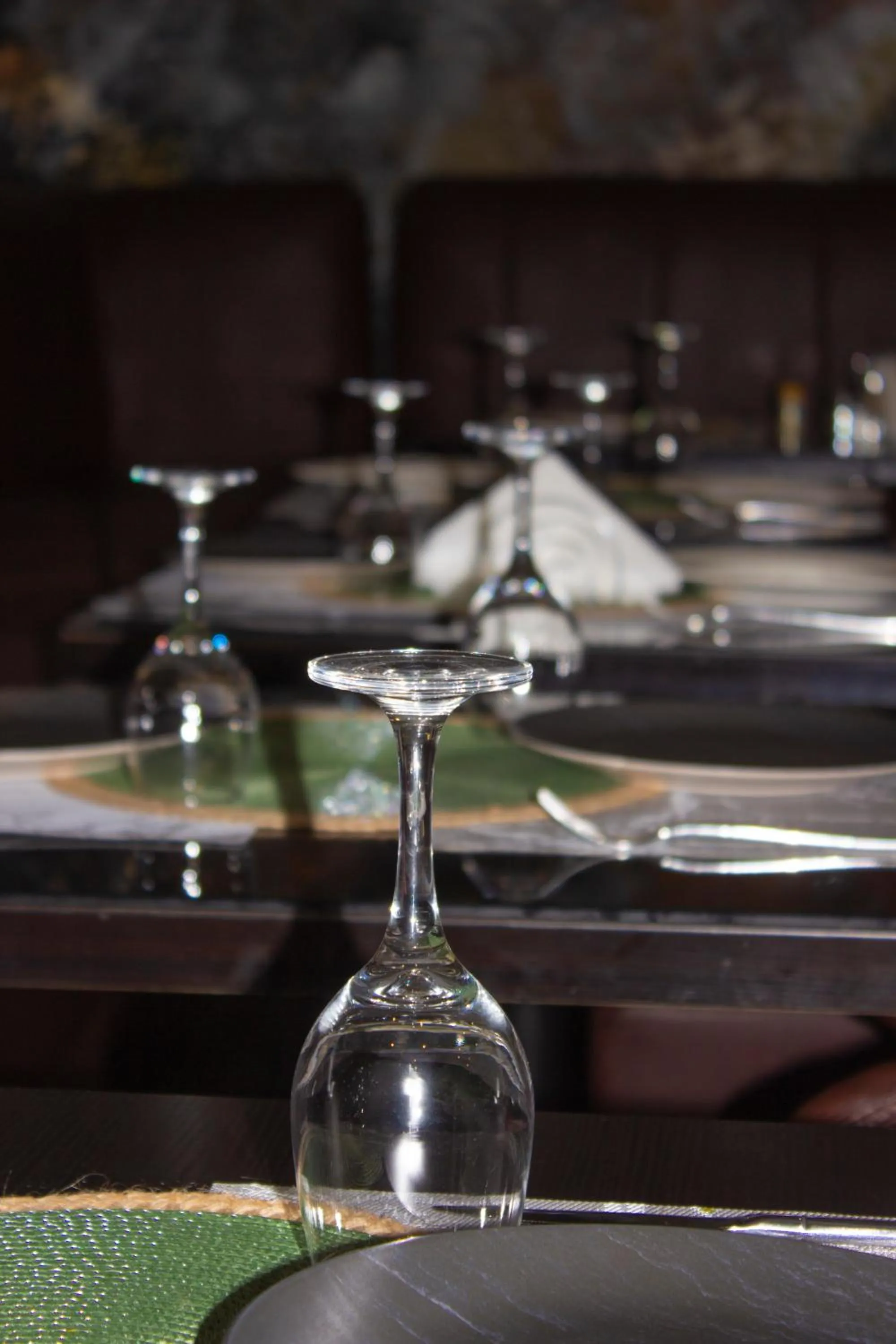 Restaurant/places to eat in Hotel M'Rode