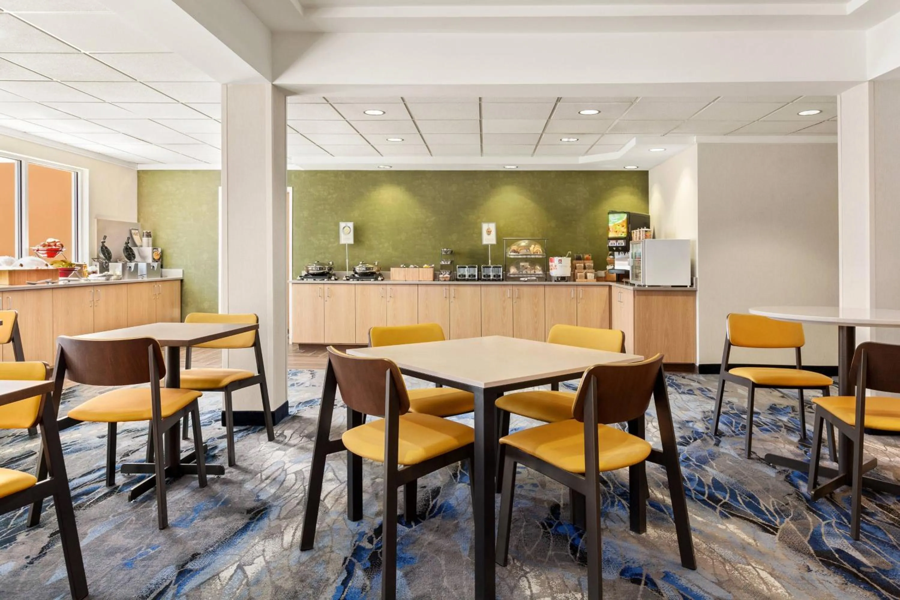 Breakfast in Fairfield Inn & Suites by Marriott Reno Sparks