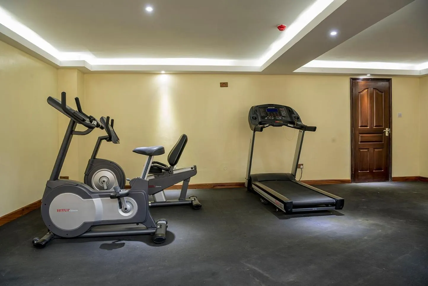 Fitness centre/facilities in Airport Landing Hotel