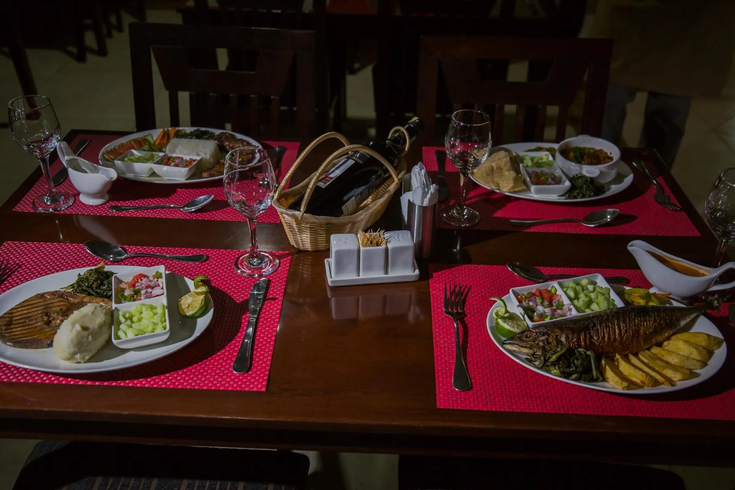 Food and drinks in Airport Landing Hotel