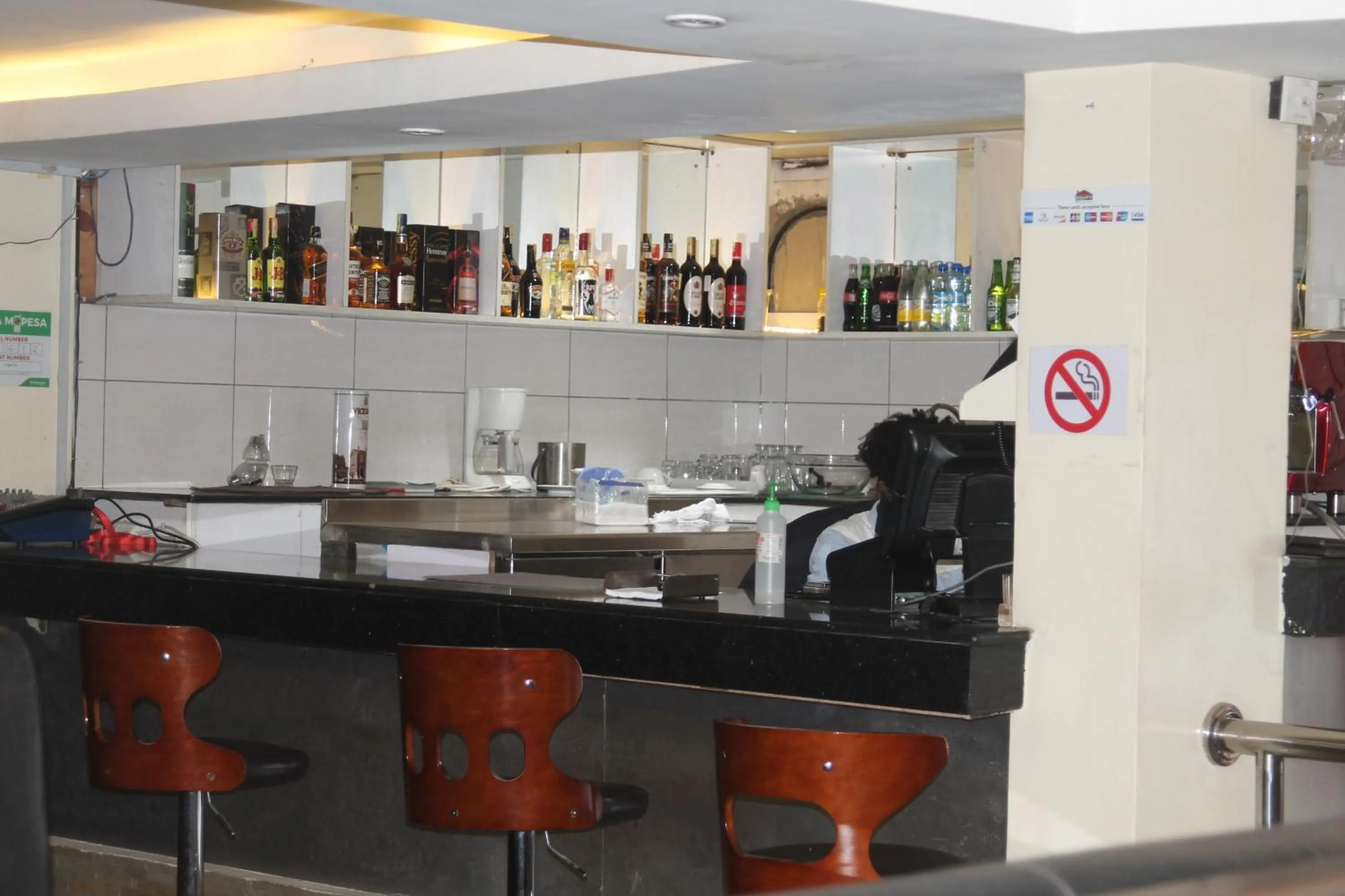 Lounge or bar in Airport Landing Hotel