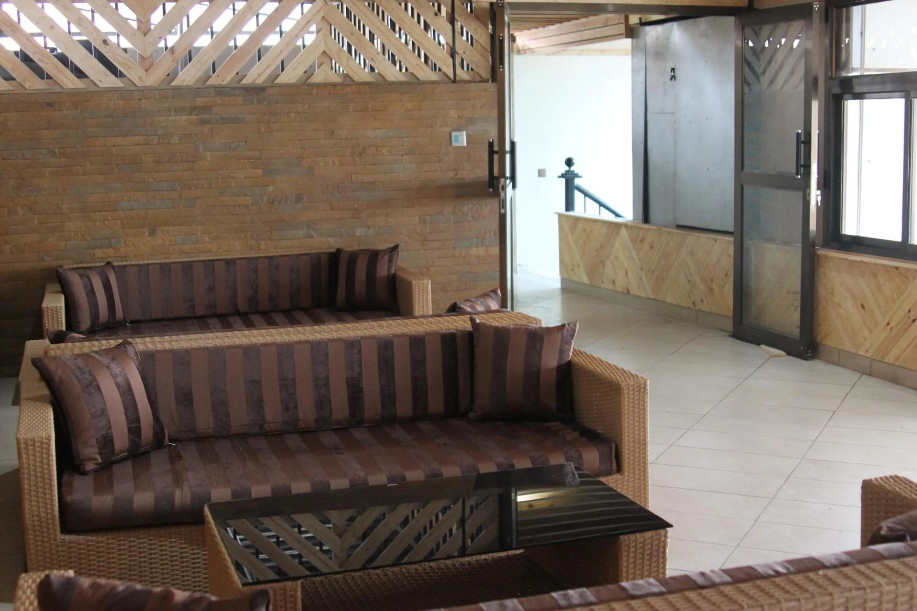 Seating area in Airport Landing Hotel