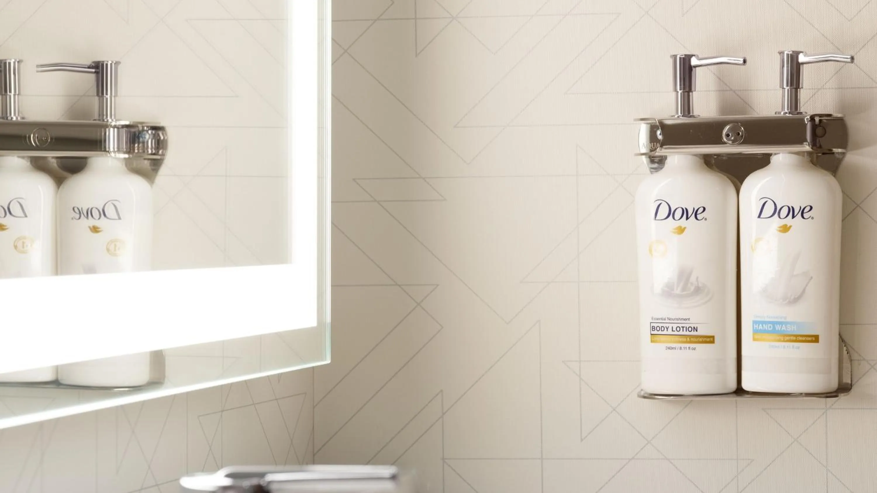 Photo of the whole room in Holiday Inn Express & Suites Chatsworth by IHG