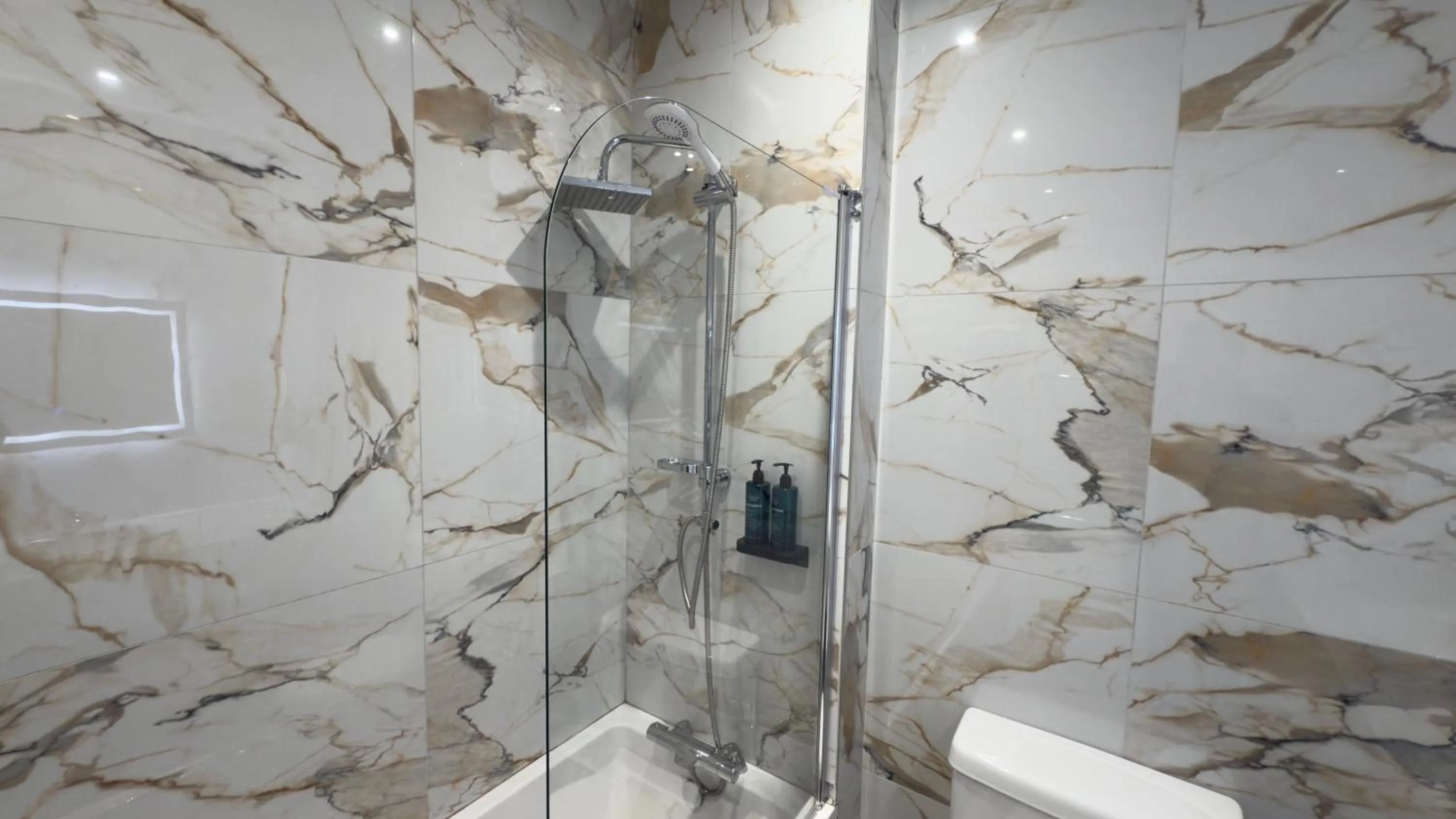 Bathroom in Dolphin Hotel St Ives