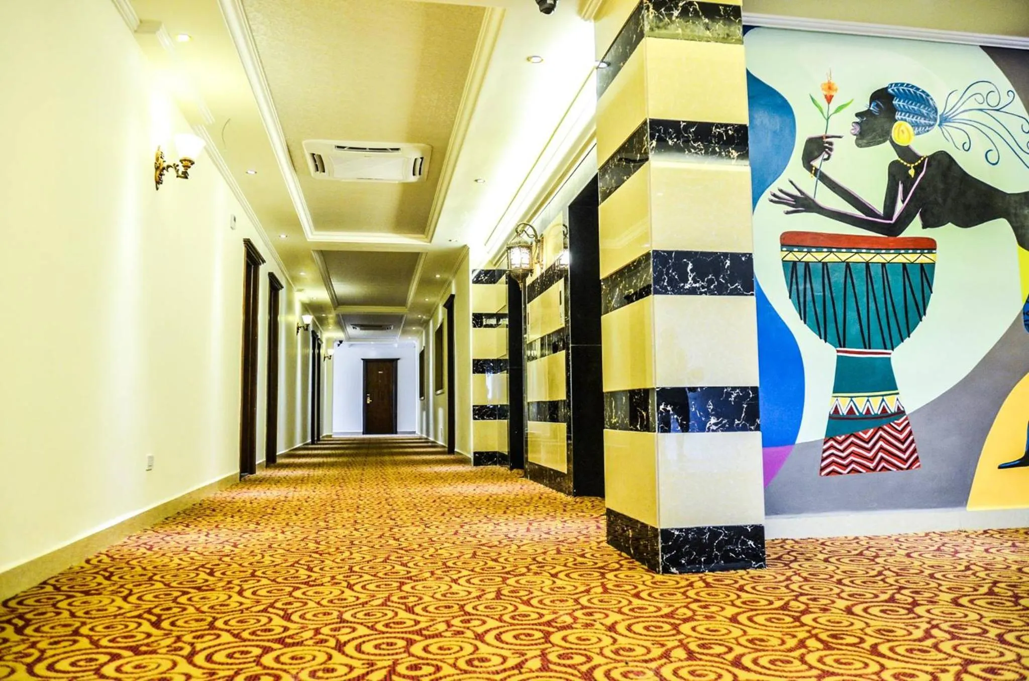 Decorative detail in Boulevard Palace Hotel