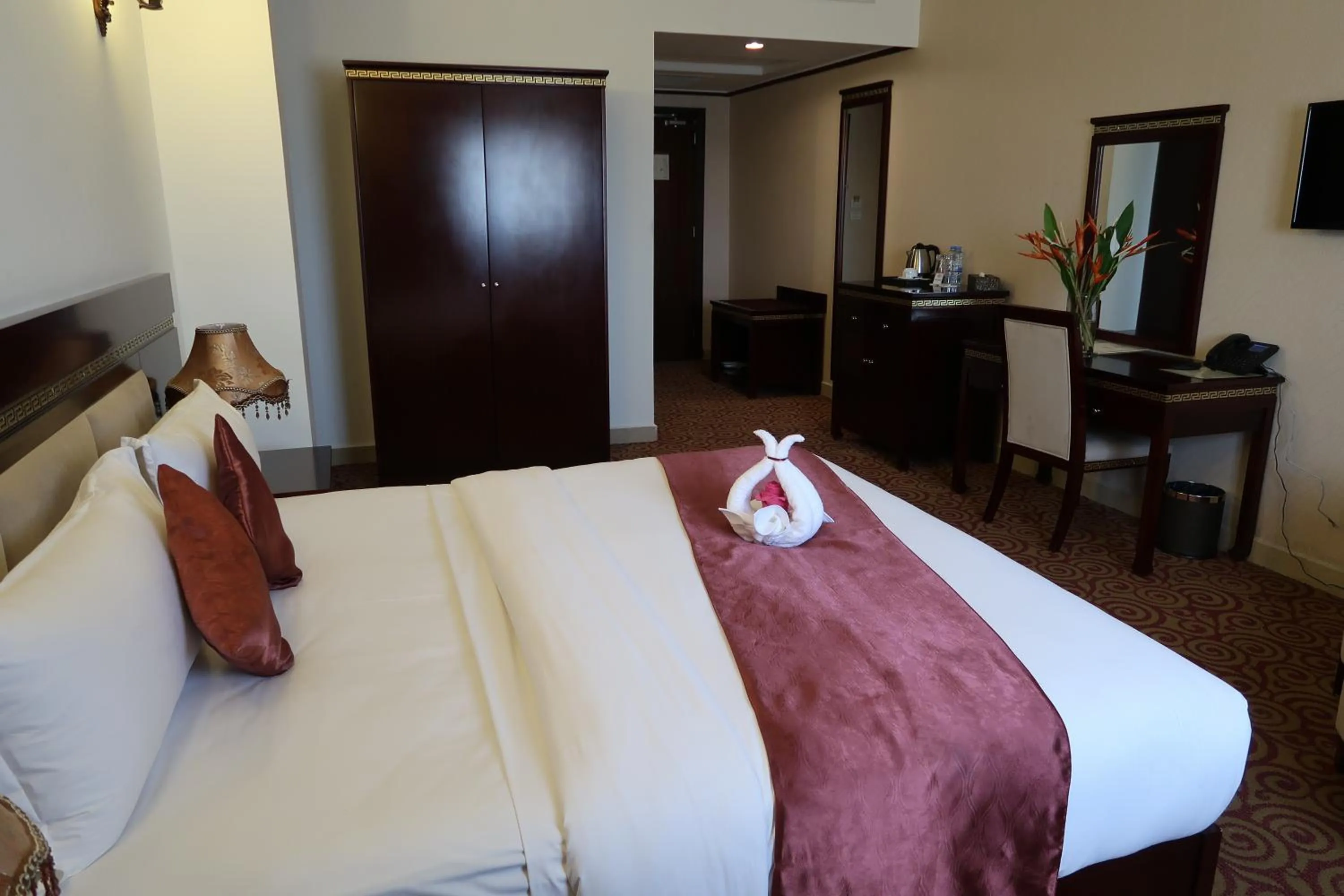 Bedroom, Bed in Boulevard Palace Hotel