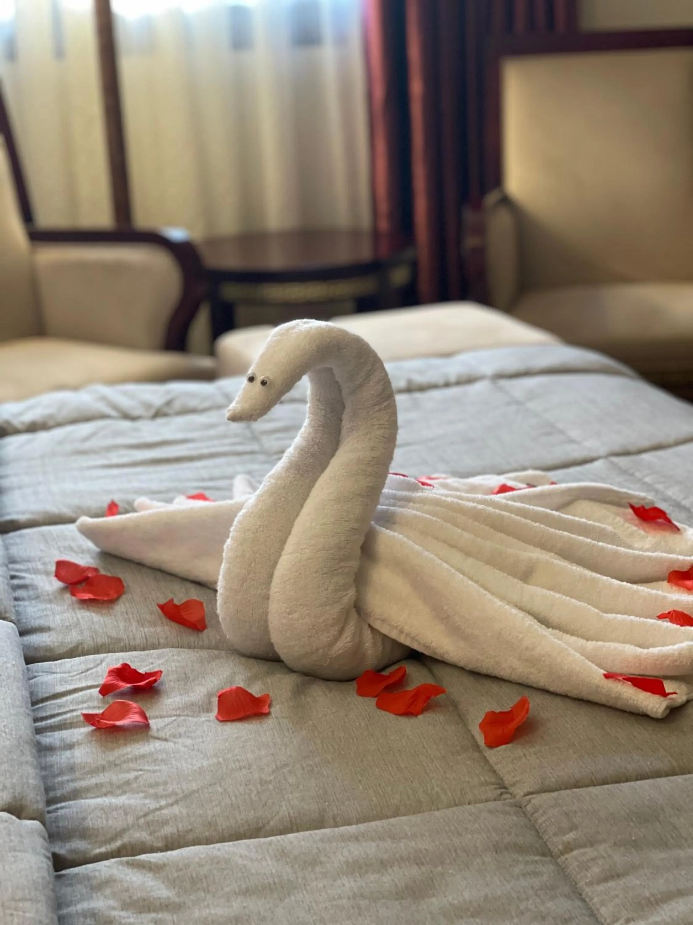 Bedroom, Bed in Boulevard Palace Hotel