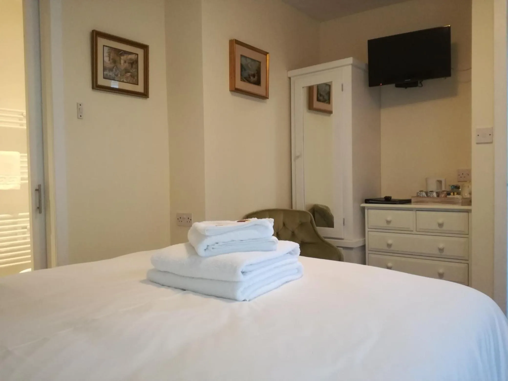 Bedroom, Bed in Lubnaig Guest House