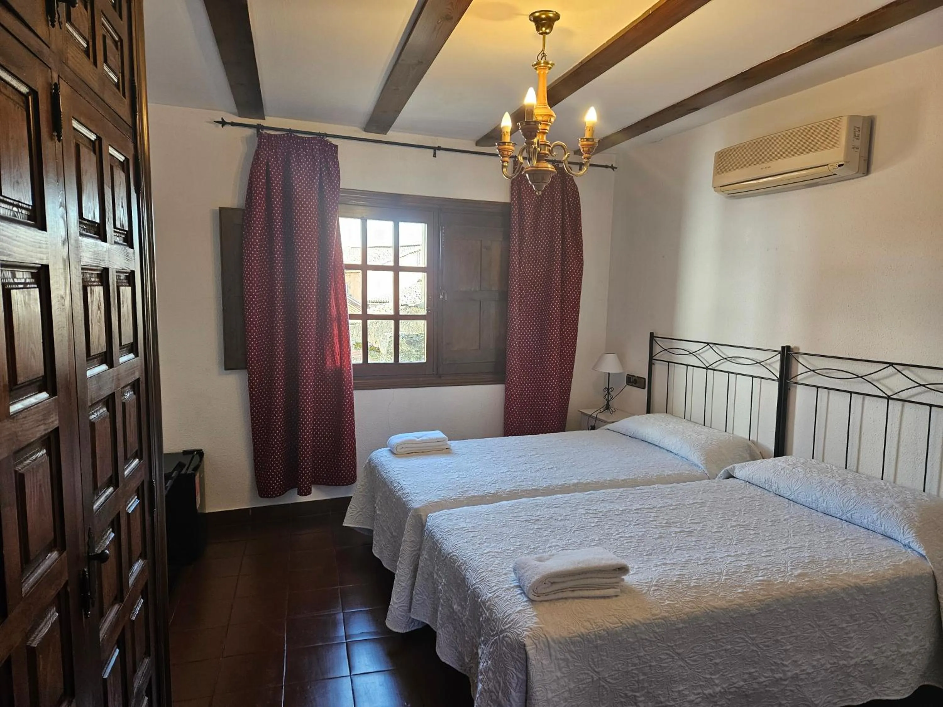 Bedroom, Bed in Hosteria Real de Zamora