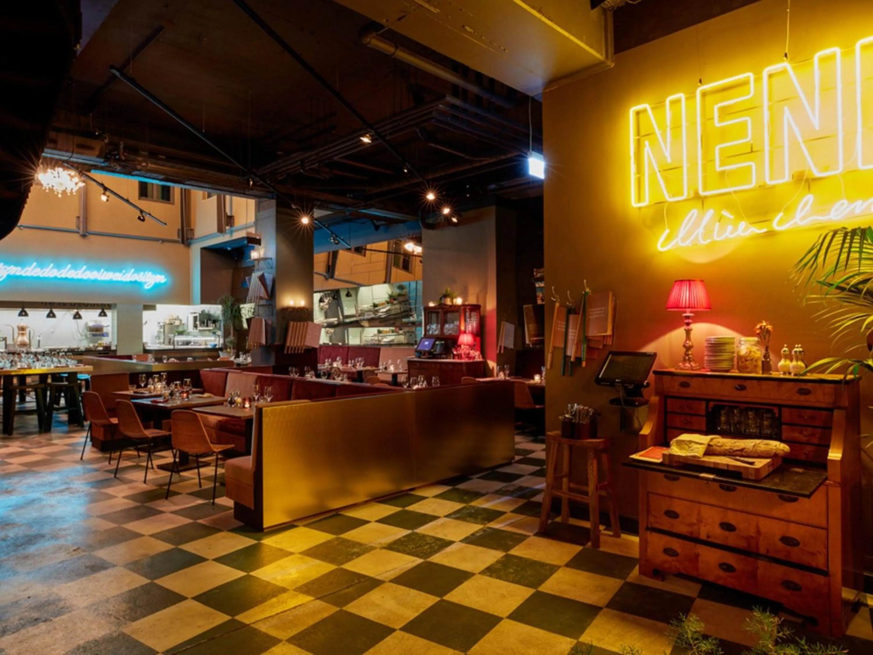 Restaurant/places to eat in 25hours Hotel The Royal Bavarian