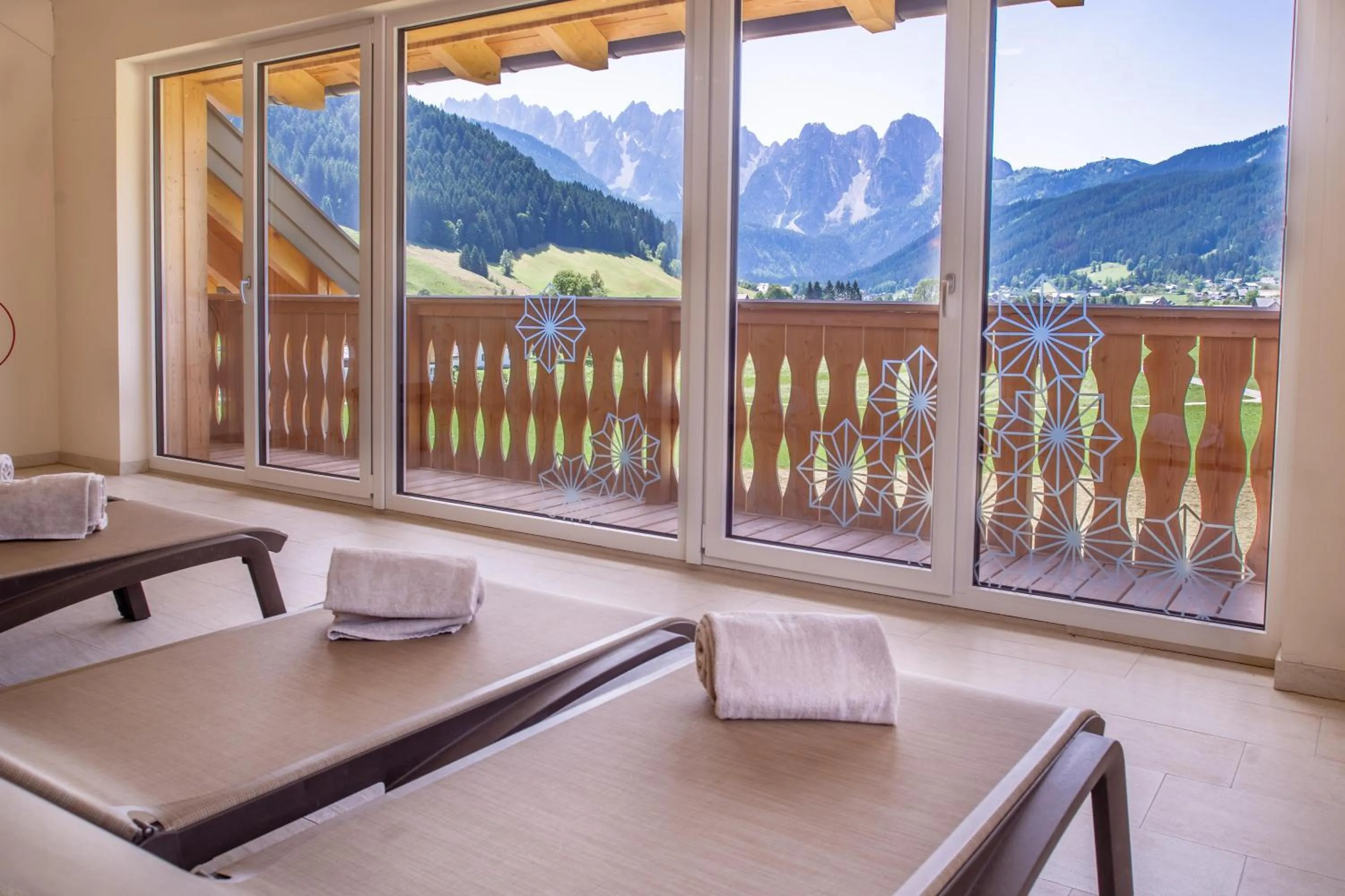 Spa and wellness centre/facilities in COOEE alpin Hotel Dachstein