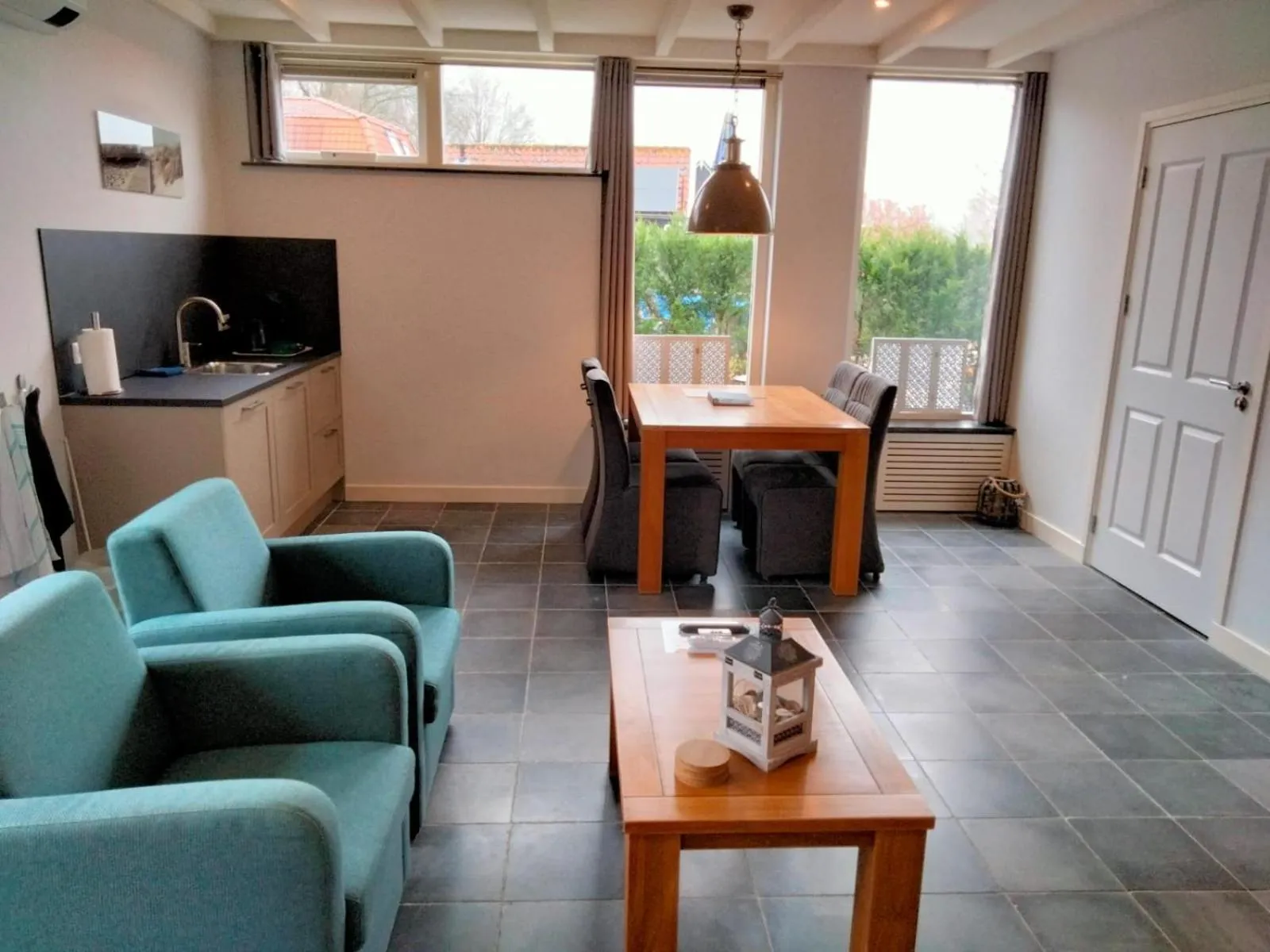 Kitchen or kitchenette in B&B Veers Buuten