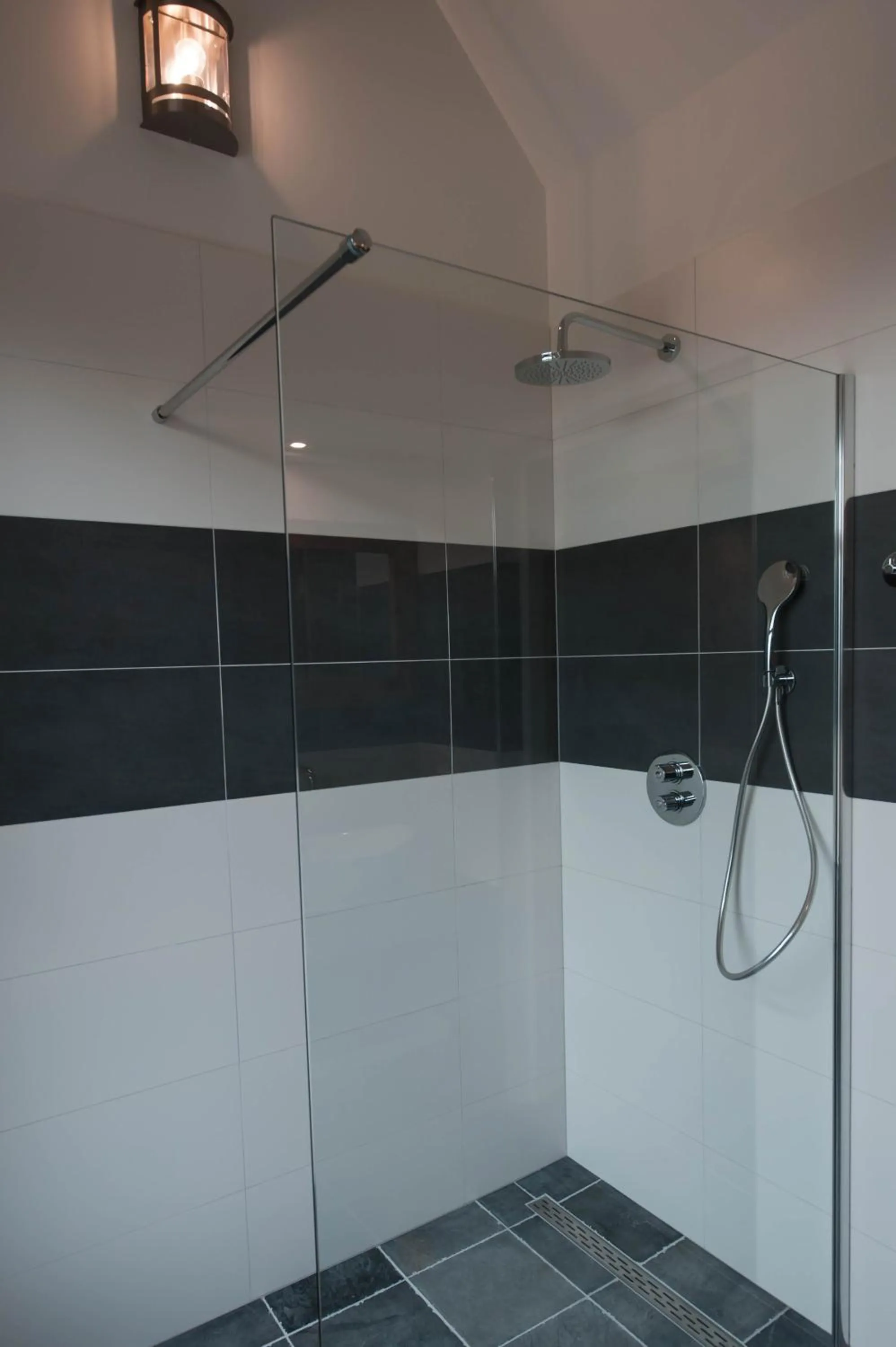 Shower in B&B Veers Buuten