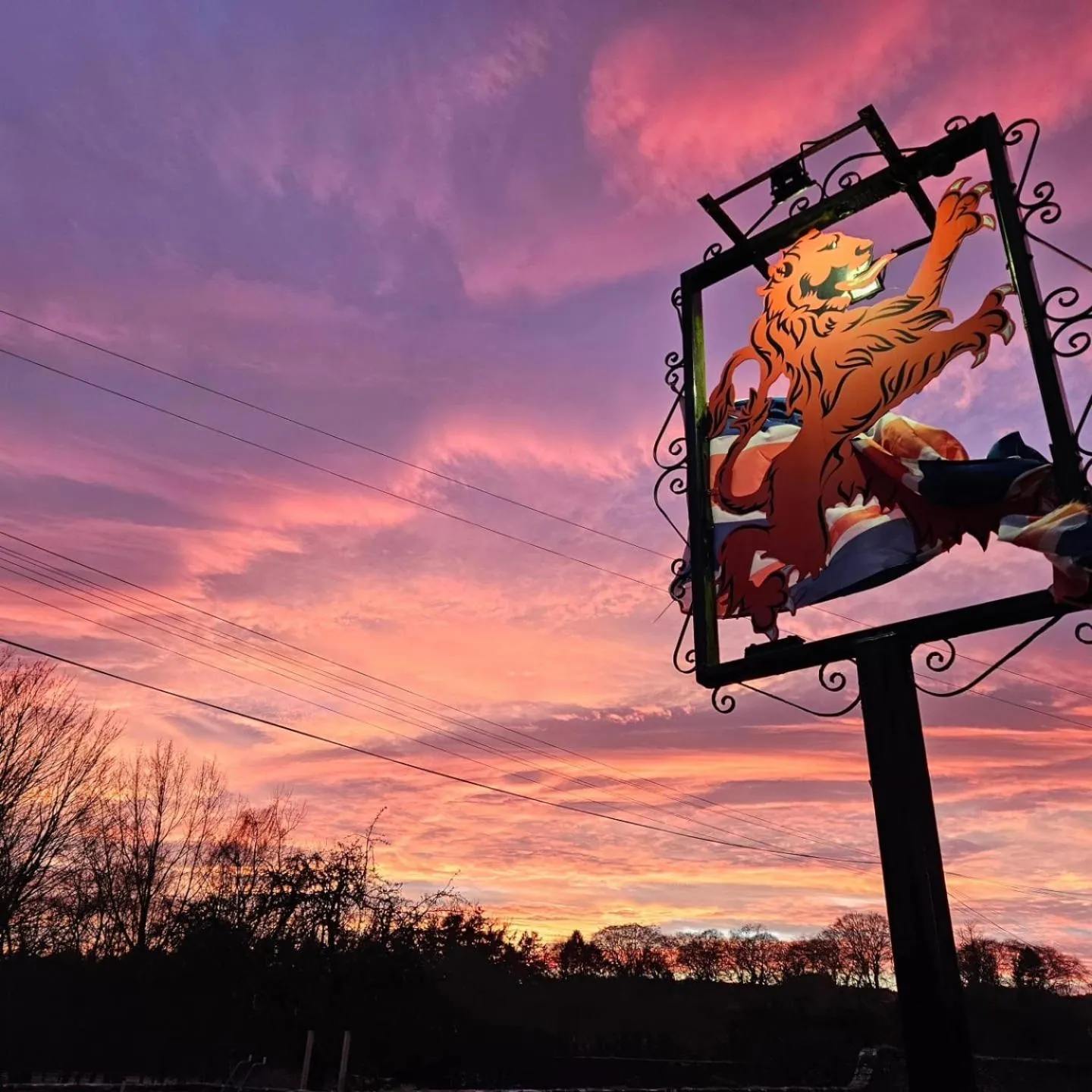 Property building in Red Lion Inn