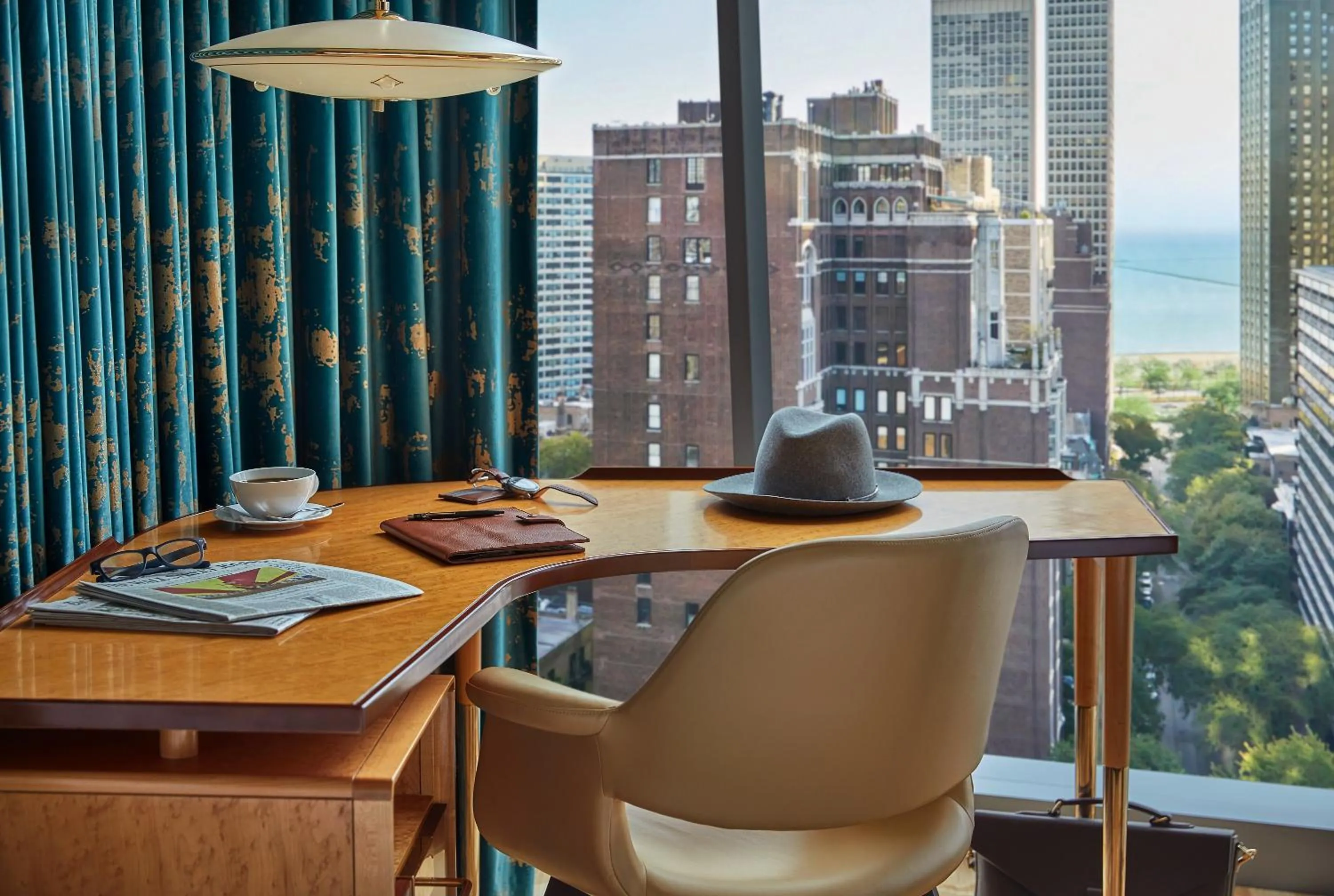 Seating area in Viceroy Chicago