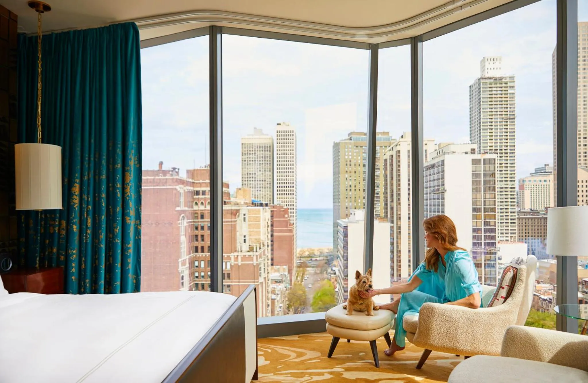 Property building, Bed in Viceroy Chicago